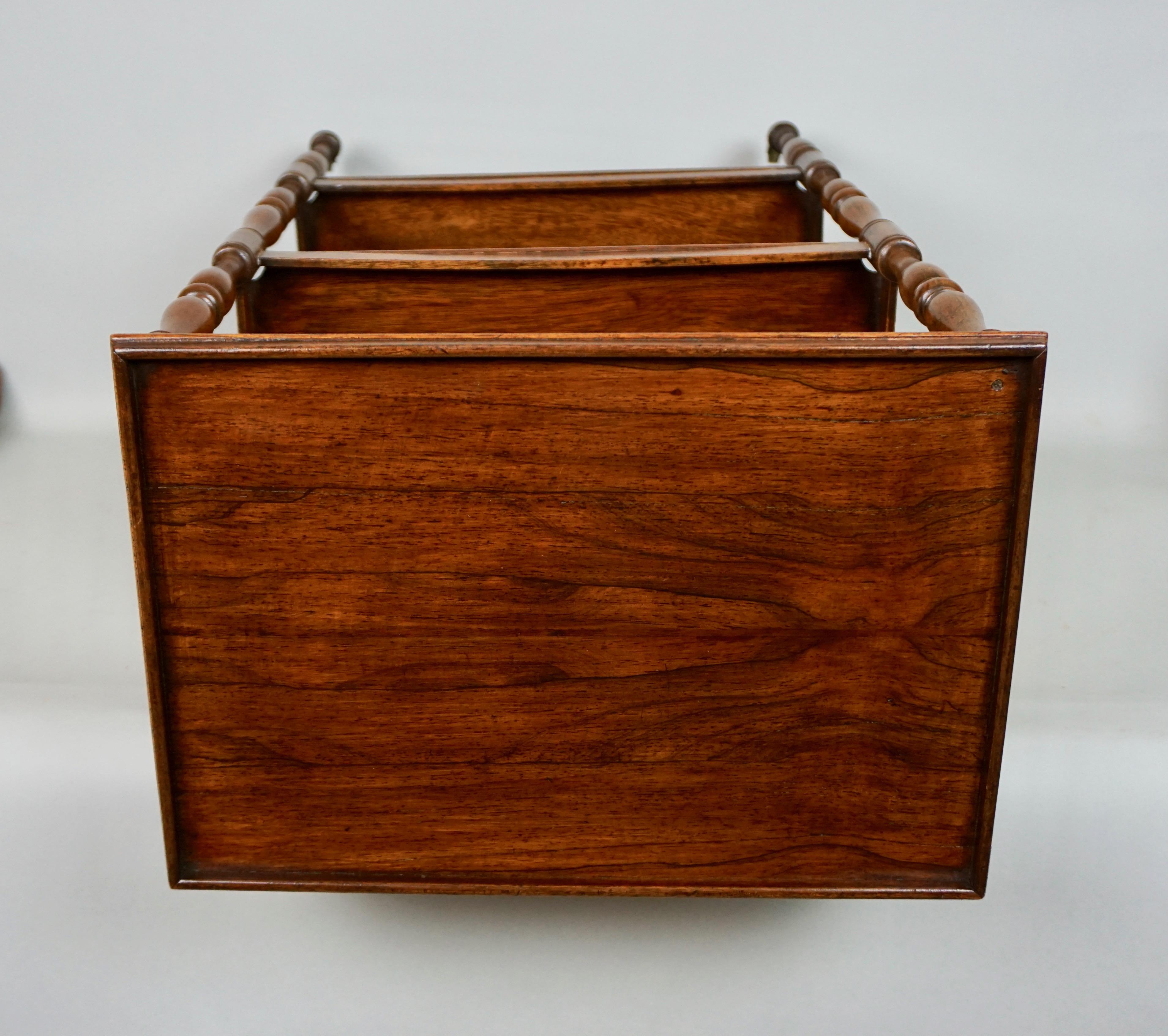 19th Century Regency Rosewood Étagère of Small Size