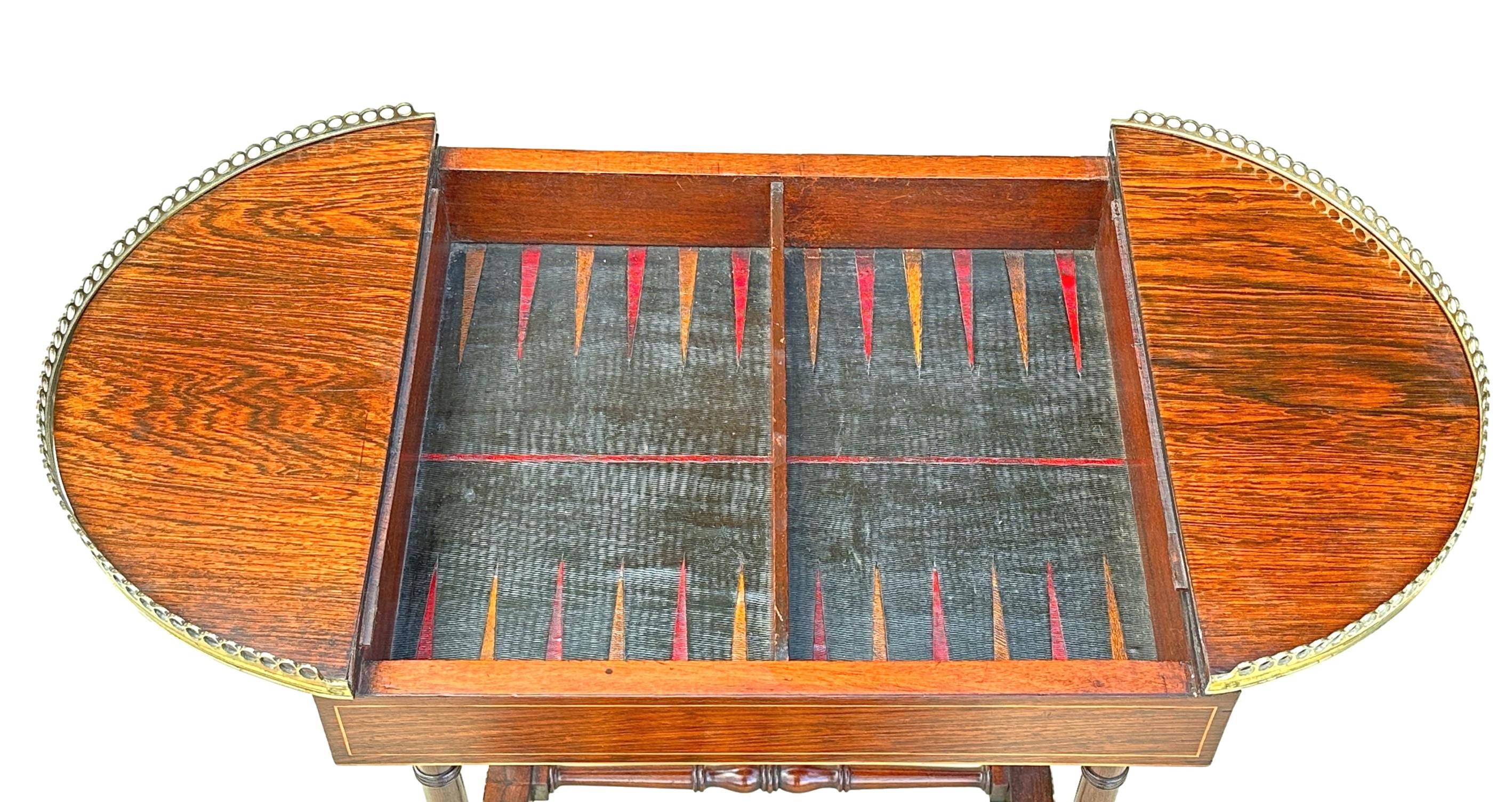 Regency Rosewood Games Table In Good Condition For Sale In Bedfordshire, GB