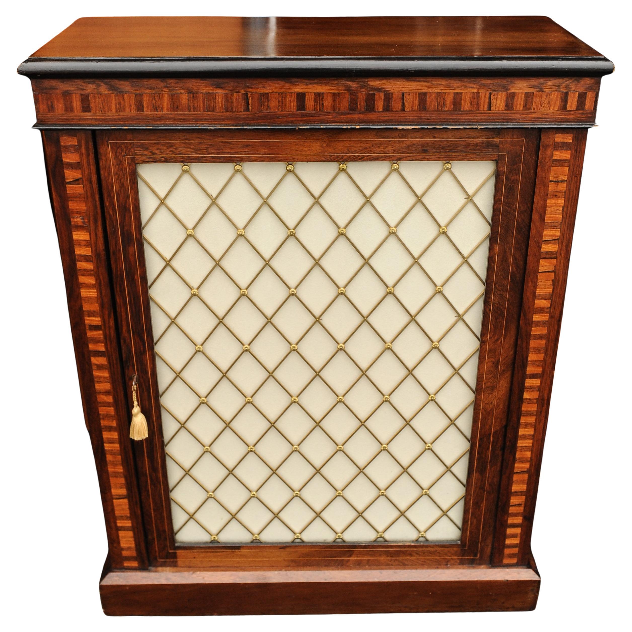 Britannico Antico mobile inglese vittoriano in legno di palissandro con fronte smaltato Circa 1800 in vendita