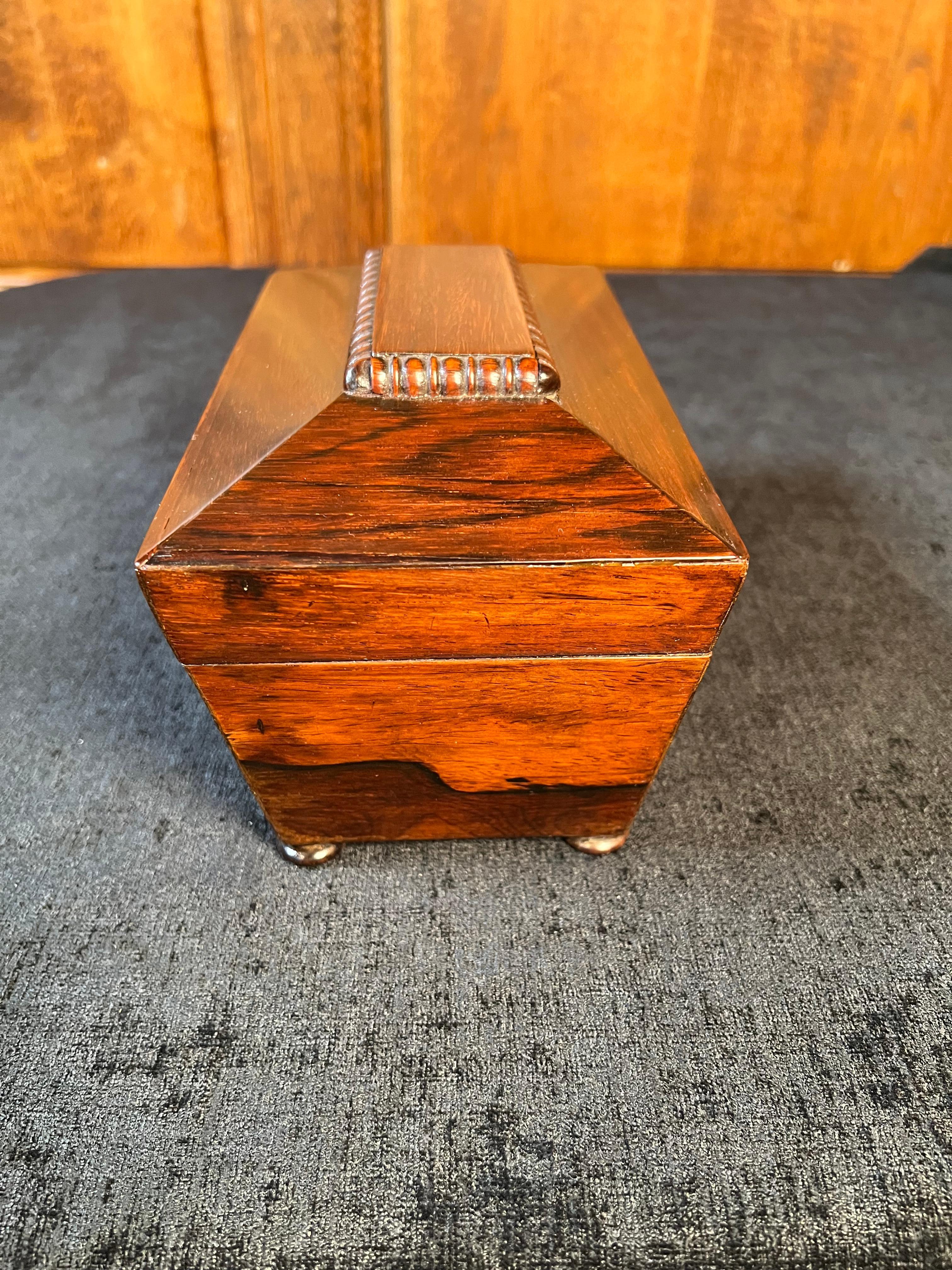 Regency Rosewood Sarcophagus Form Tea Caddy In Good Condition For Sale In New York, NY