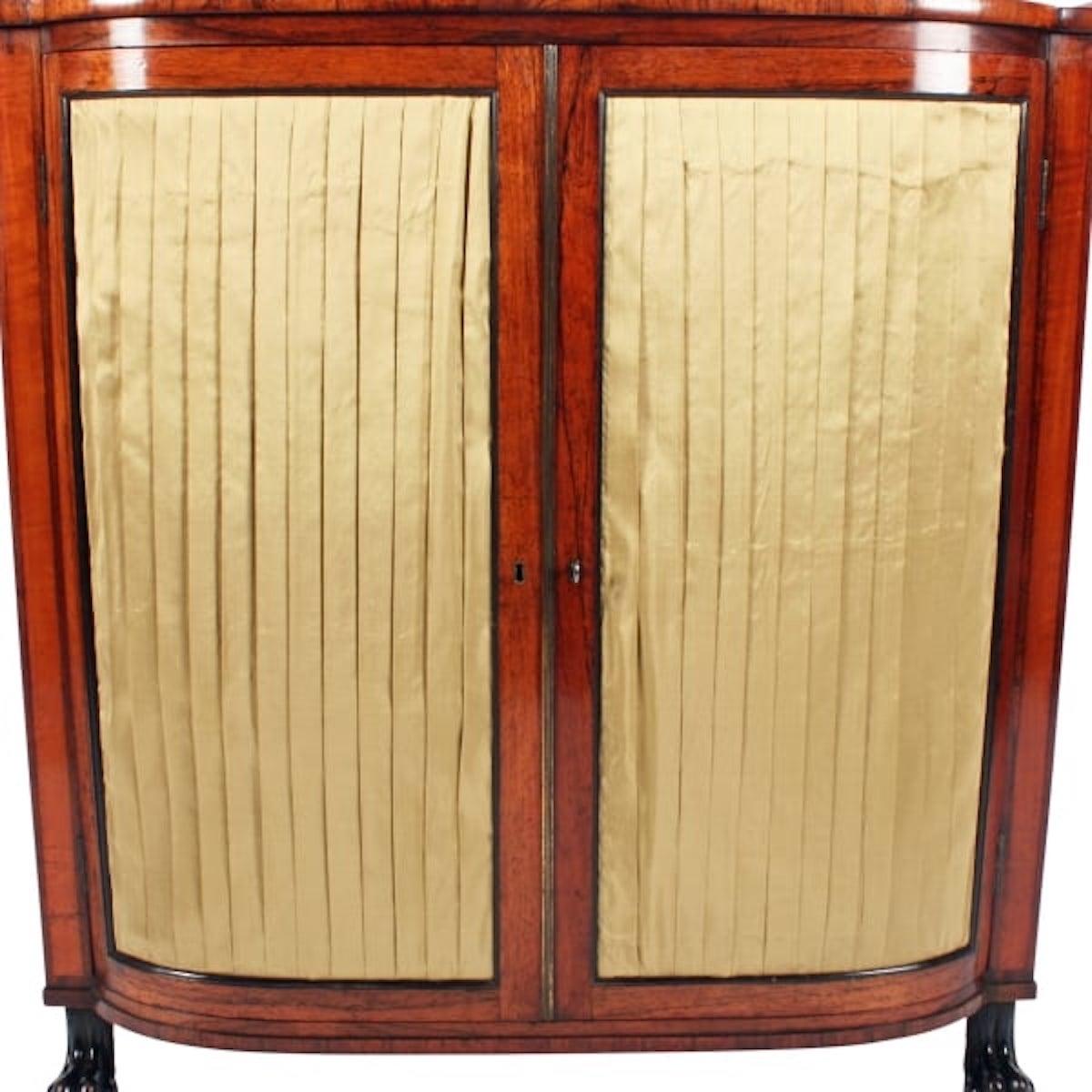 Regency Rosewood Side Cabinet, 19th Century  In Excellent Condition For Sale In Southall, GB