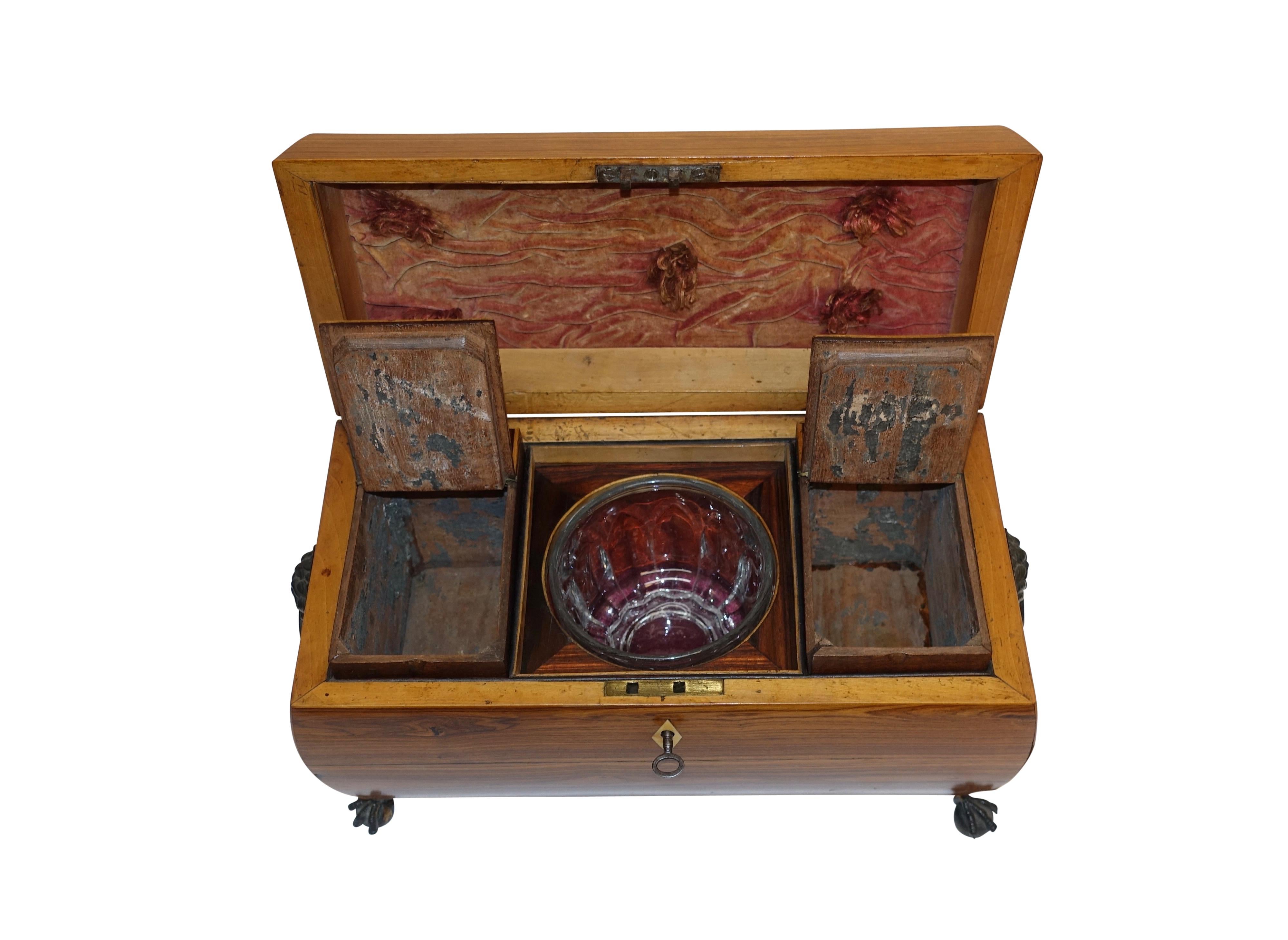 Regency Rosewood Tea Caddy, England, circa 1830 In Good Condition For Sale In San Francisco, CA