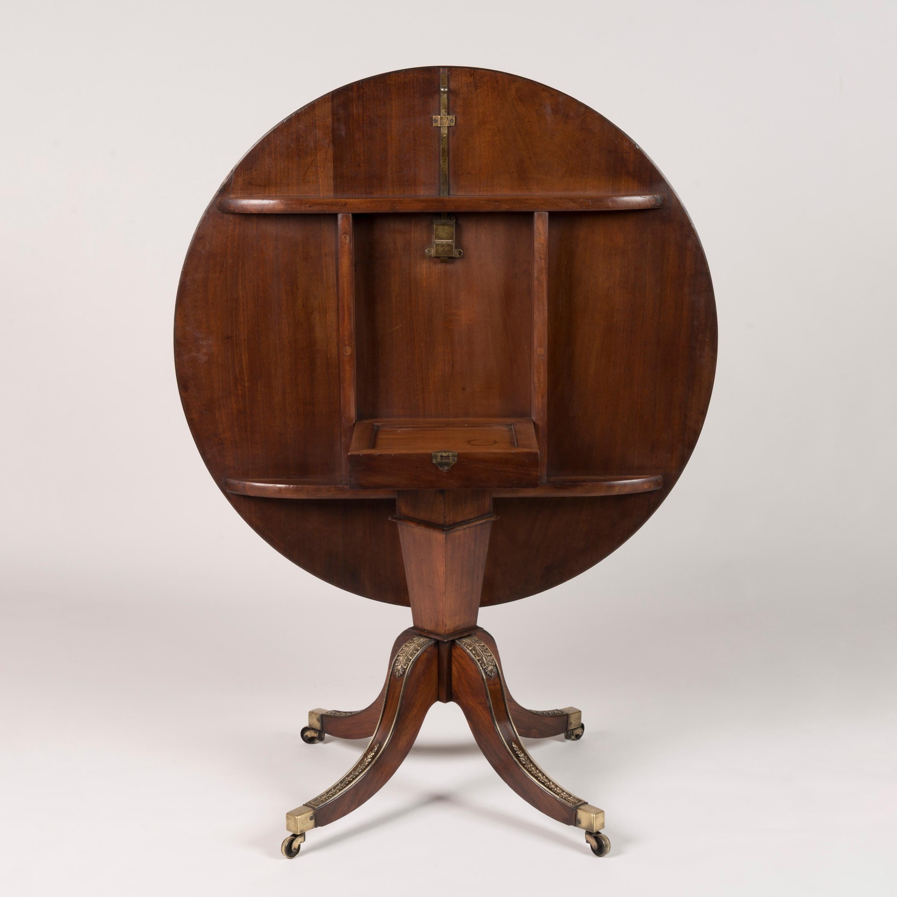 19th Century Regency Rosewood Tilt-Top Centre Table, attributed to George Oakley, c. 1815 For Sale