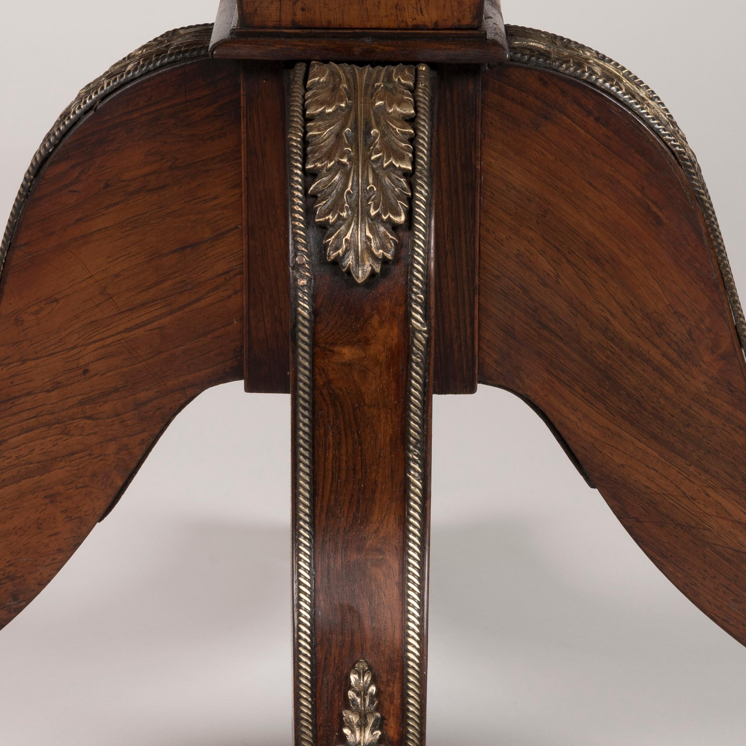 Regency Rosewood Tilt-Top Centre Table, attributed to George Oakley, c. 1815 For Sale 2