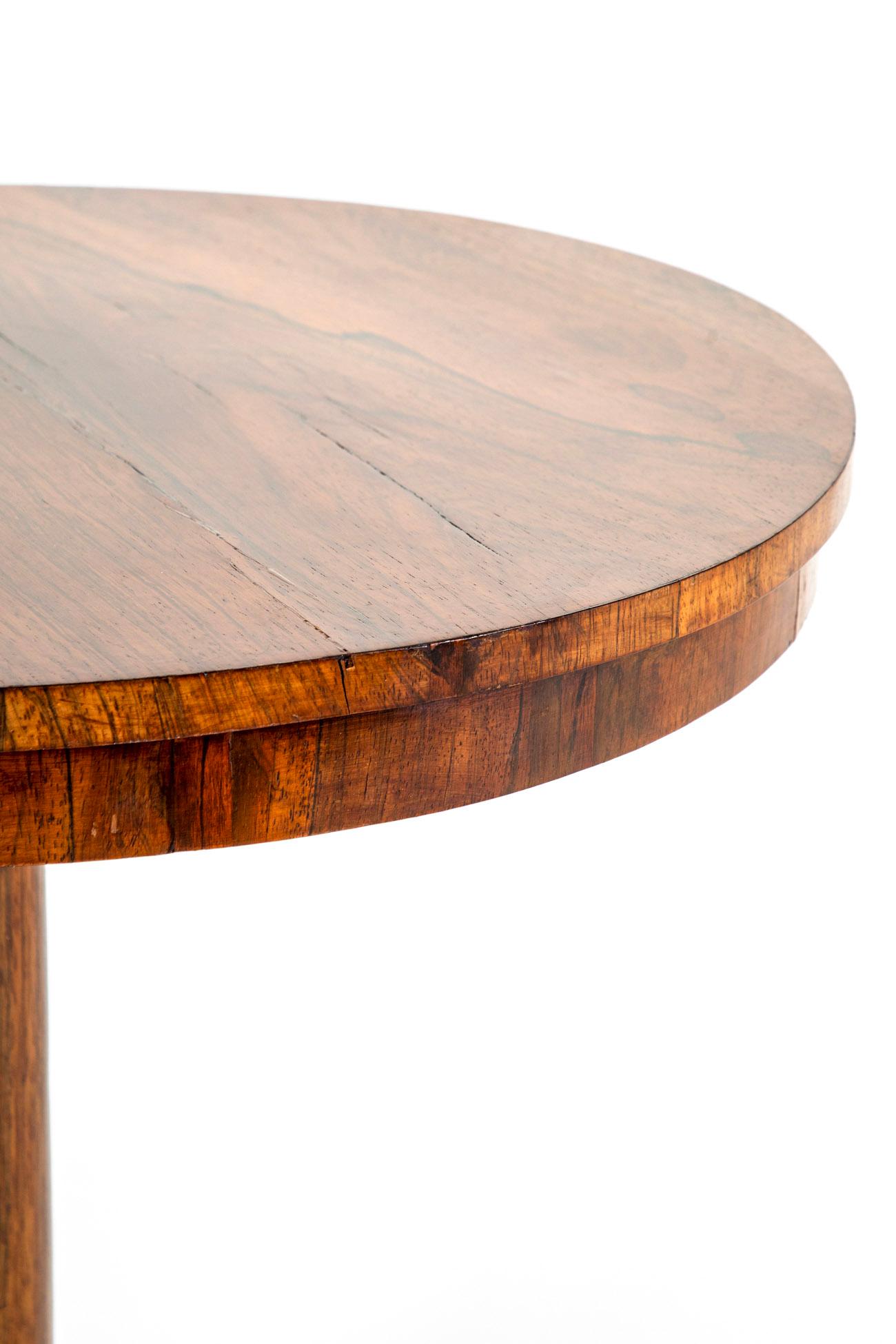 Bois de rose Table à vin Regency en bois de rose en vente