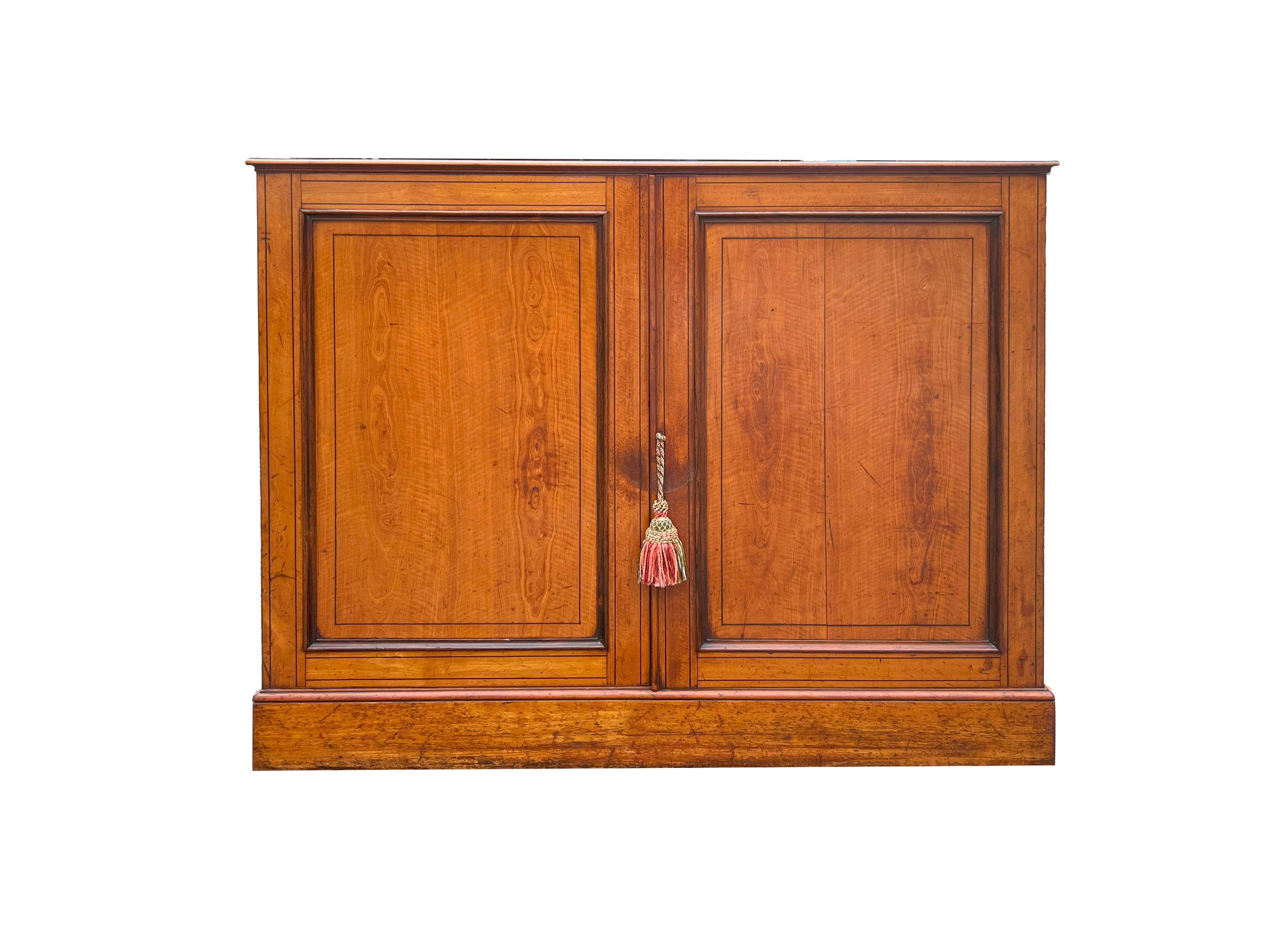 Early 19th Century Regency Satinwood And Mahogany Bookcase For Sale