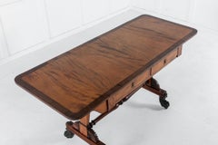 Table de canapé Regency en bois de citronnier et bois de rose