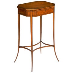 Regency Satinwood Octagonal Antique Accent Table, England, circa 1800