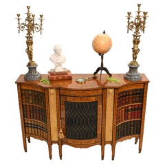 Enfilade d'appoint en bois de citronnier de style Régence, 1880