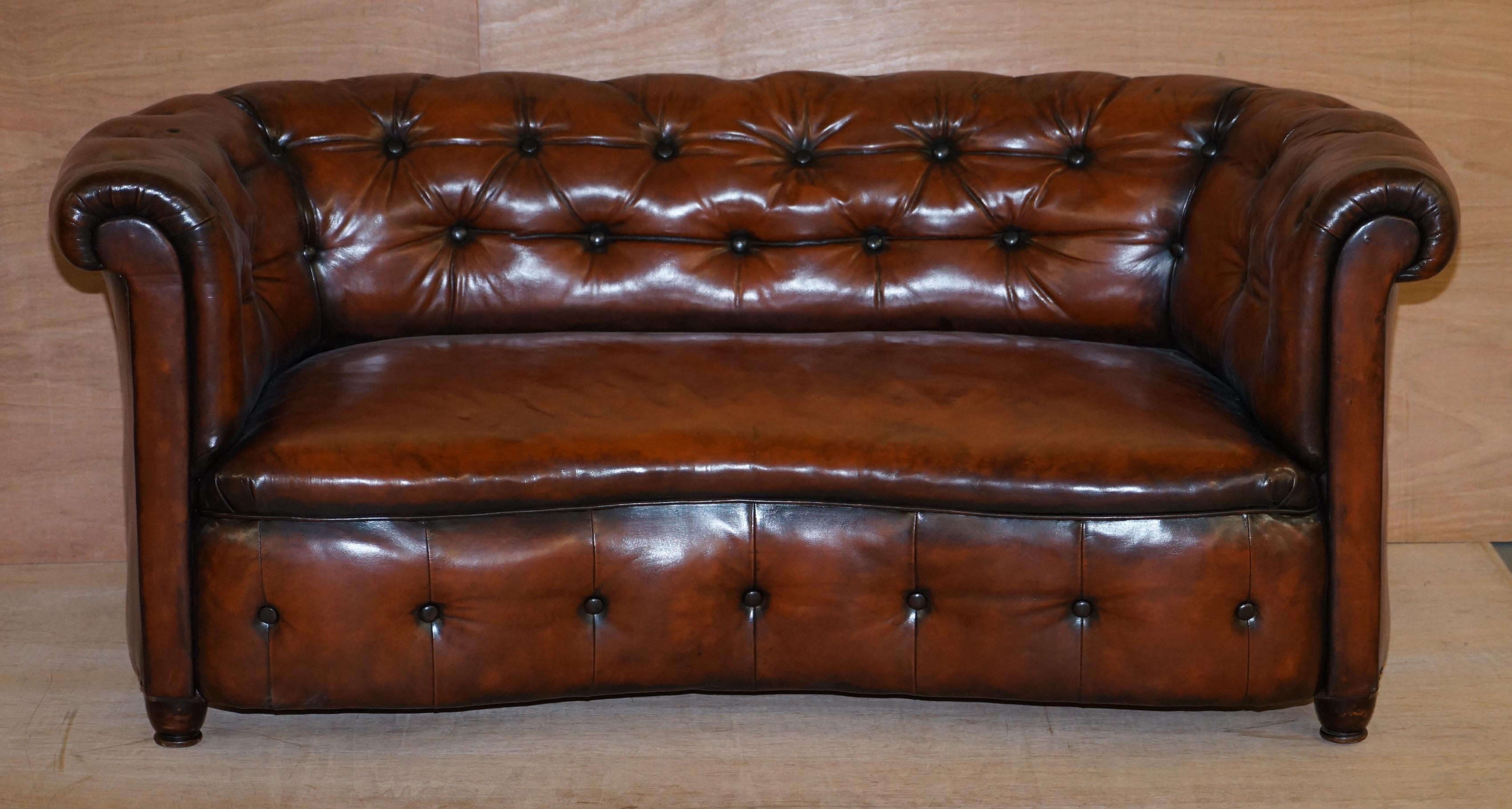 We are delighted to offer for sale this stunning fully restored Regency circa 1810-1820 hand dyed cigar brown leather serpentine fronted Chesterfield club sofa

This sofa is as rare as they come, it’s a period original Regency which is rare in its