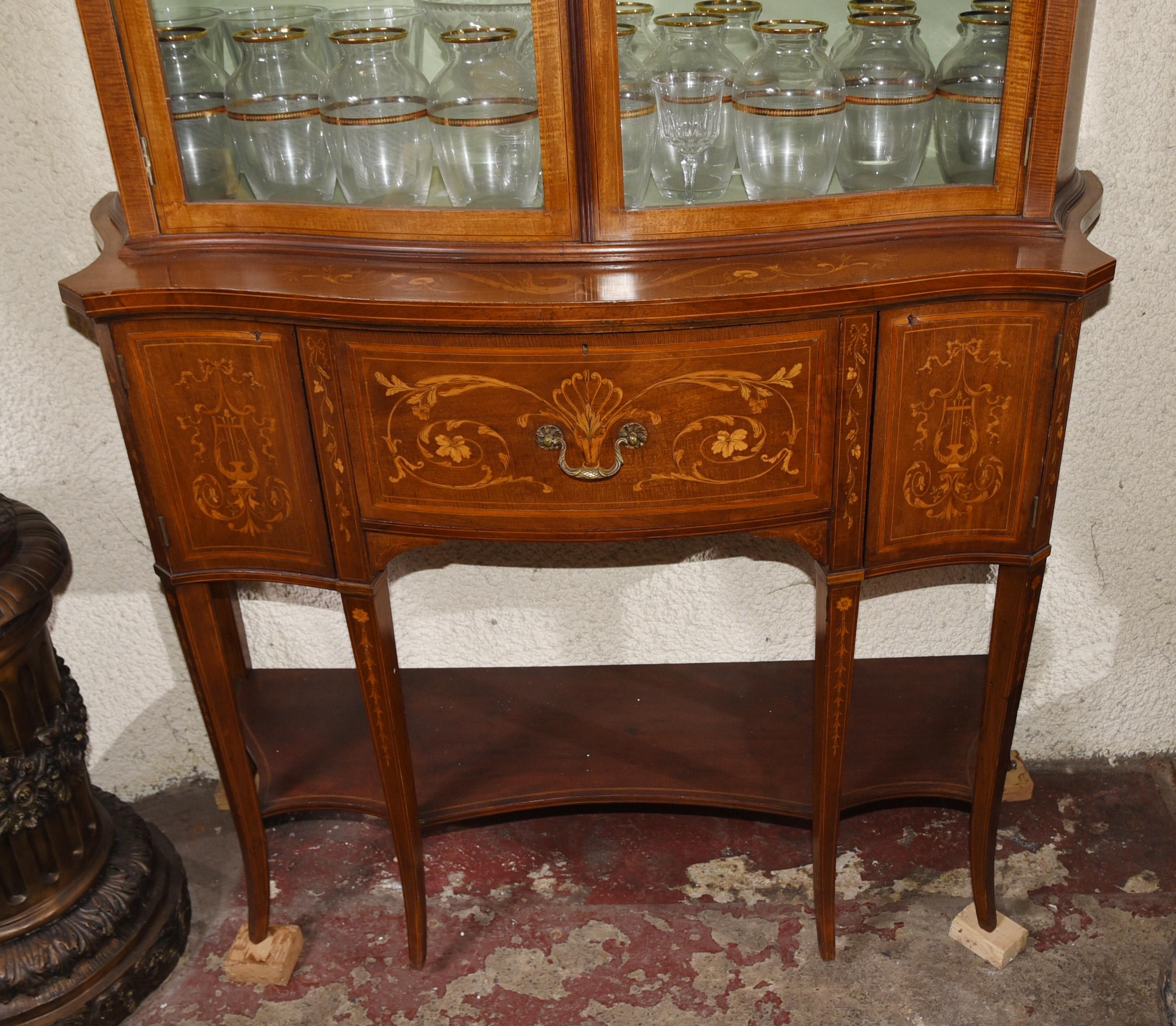 Regency Sheraton Bookcase Glass Display Cabinet Inlay In Good Condition For Sale In Potters Bar, GB