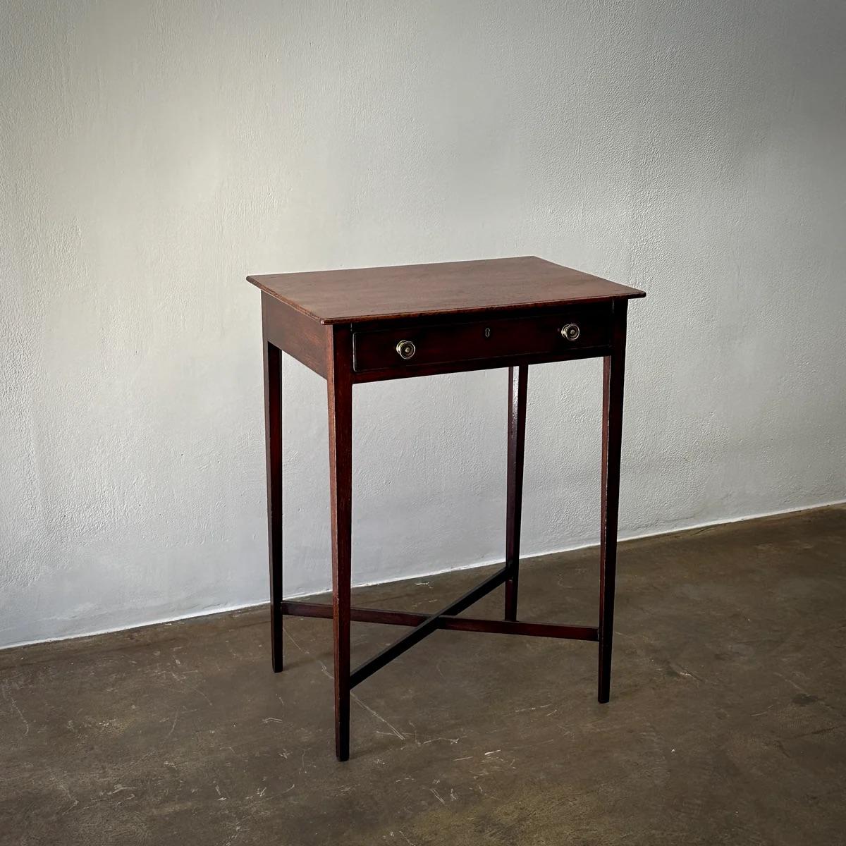 Début du XIXe siècle Table d'appoint Regency en vente