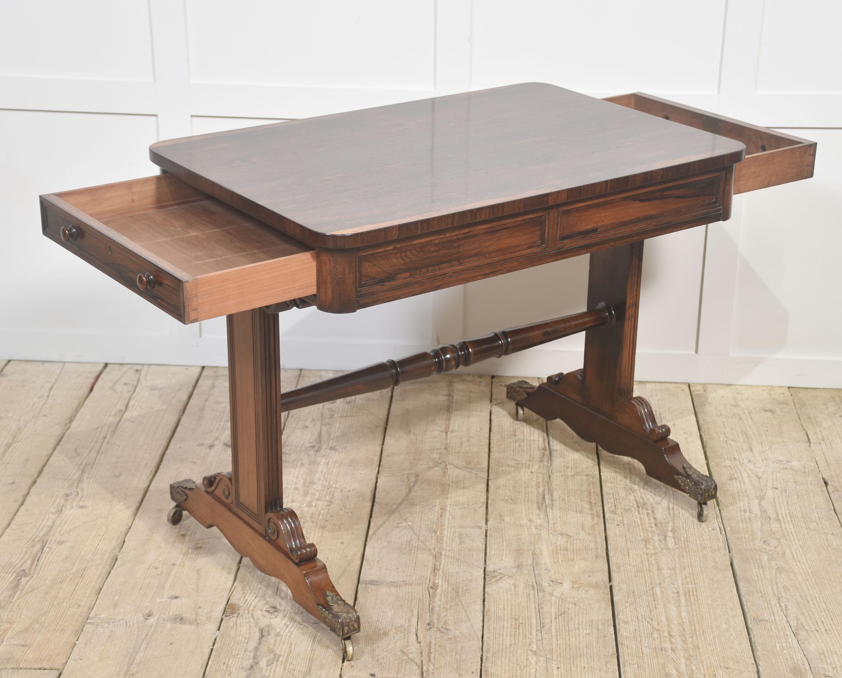Mesa auxiliar Regency siglo XIX en venta