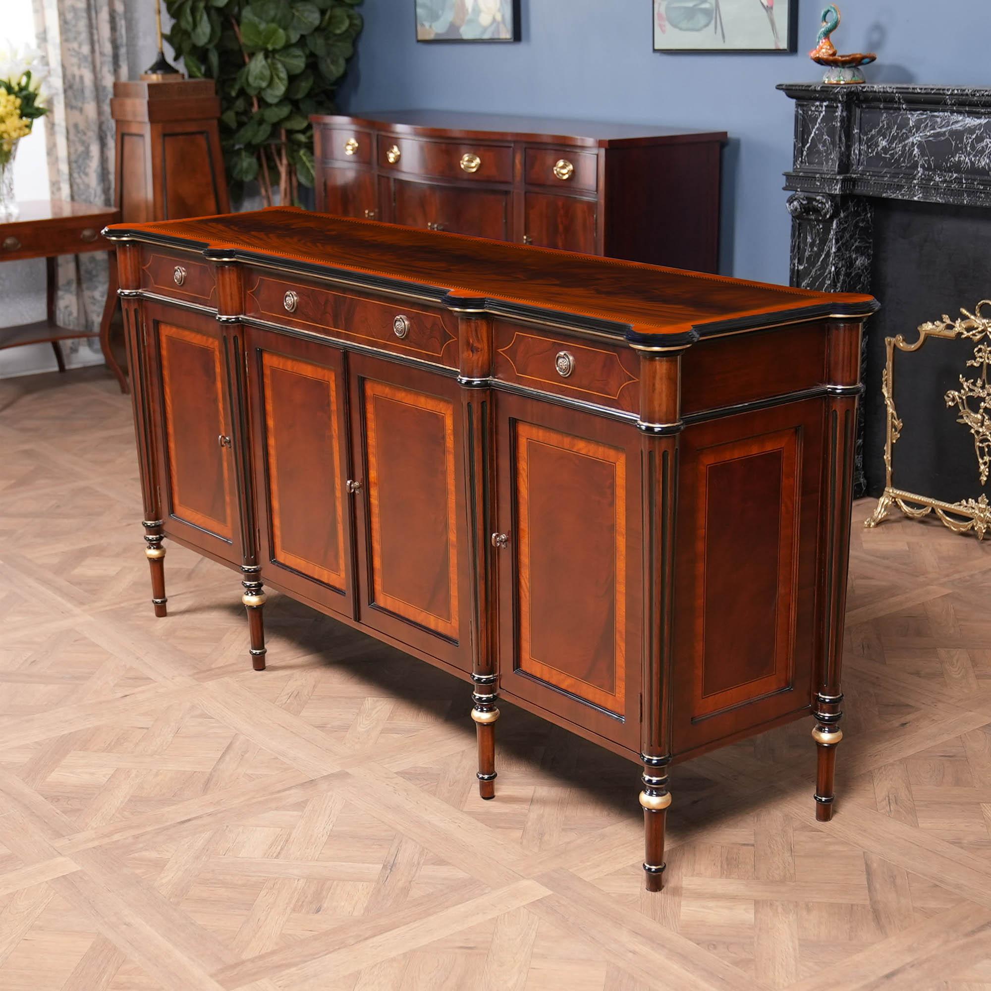 Buffet Regency Neuf - En vente à Annville, PA