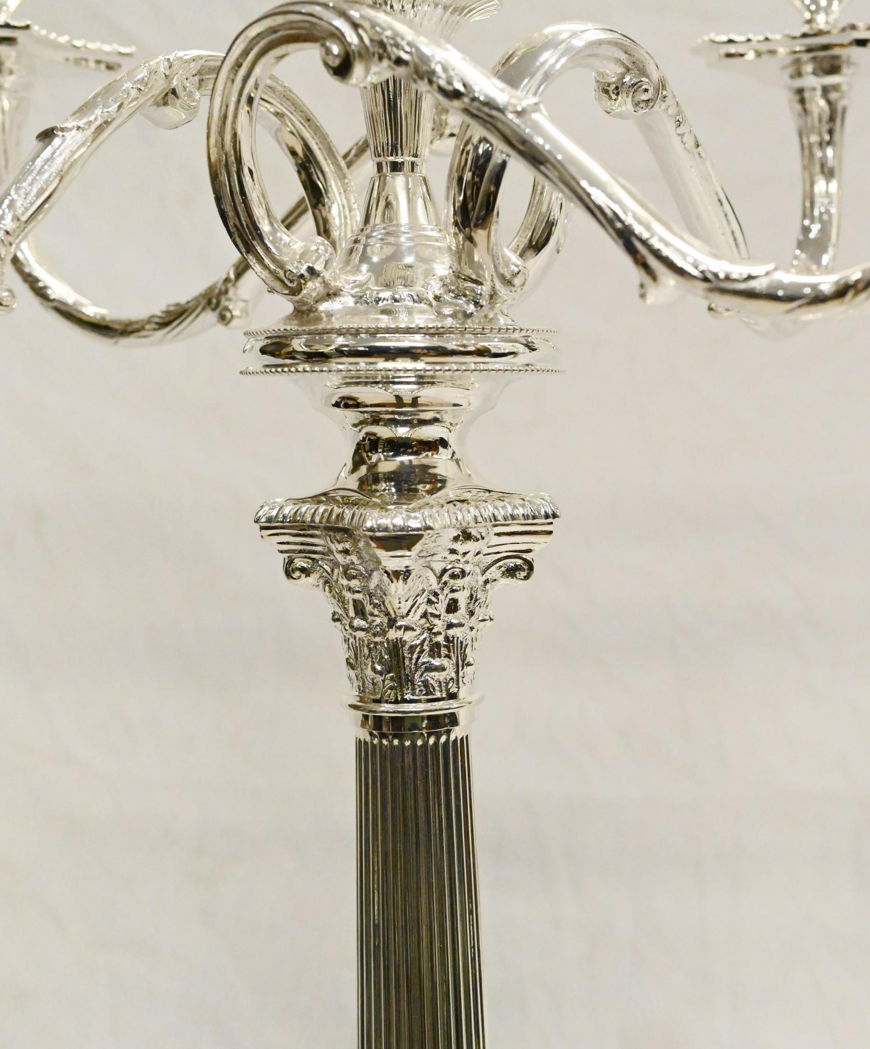 Candelabri Regency in silver plate Candele a colonna dorica in vendita 1