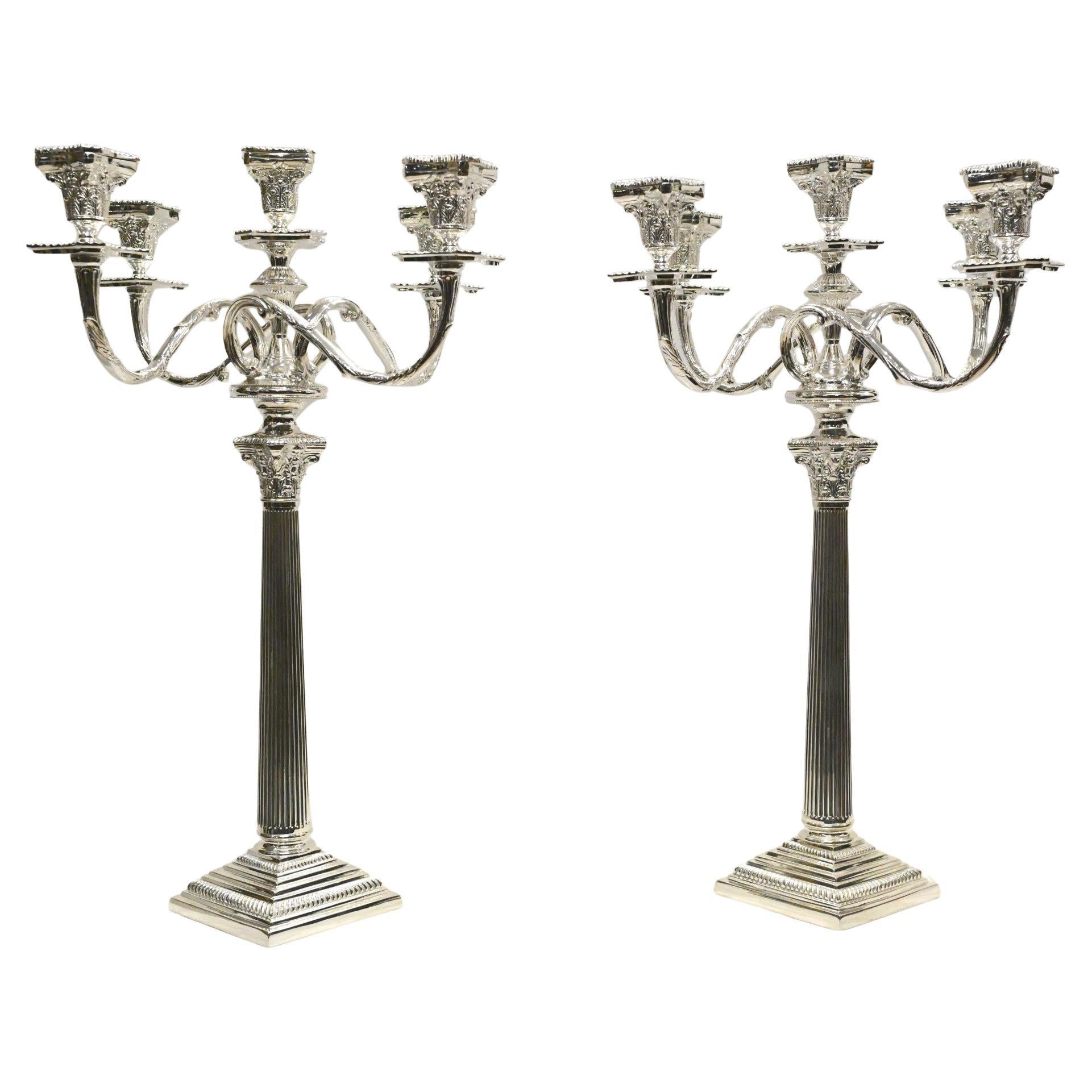 Candelabri Regency in silver plate Candele a colonna dorica in vendita