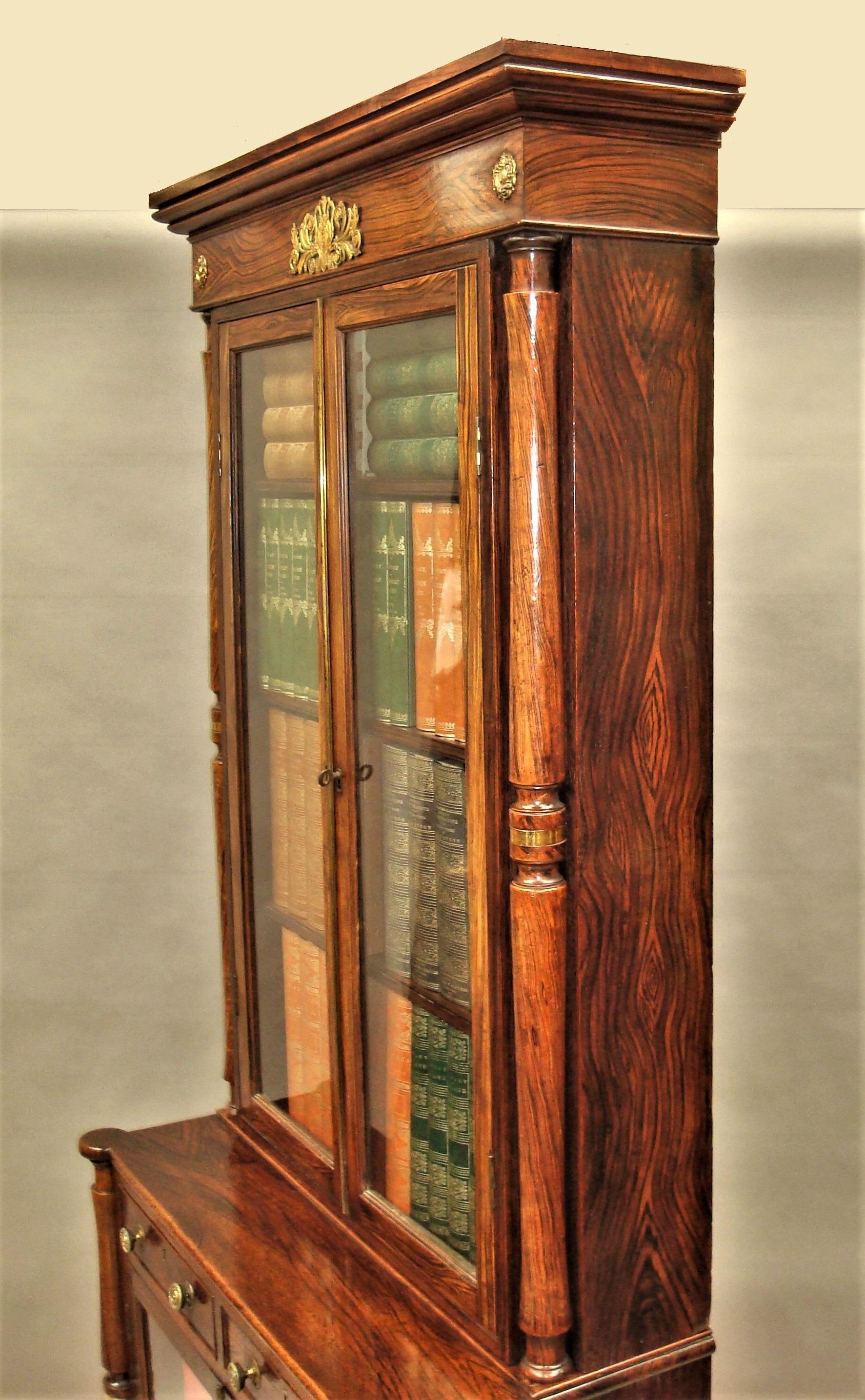 Regency Simulated Faux Calamader Bookcase of Small Proportions In Good Condition For Sale In Moreton-in-Marsh, Gloucestershire