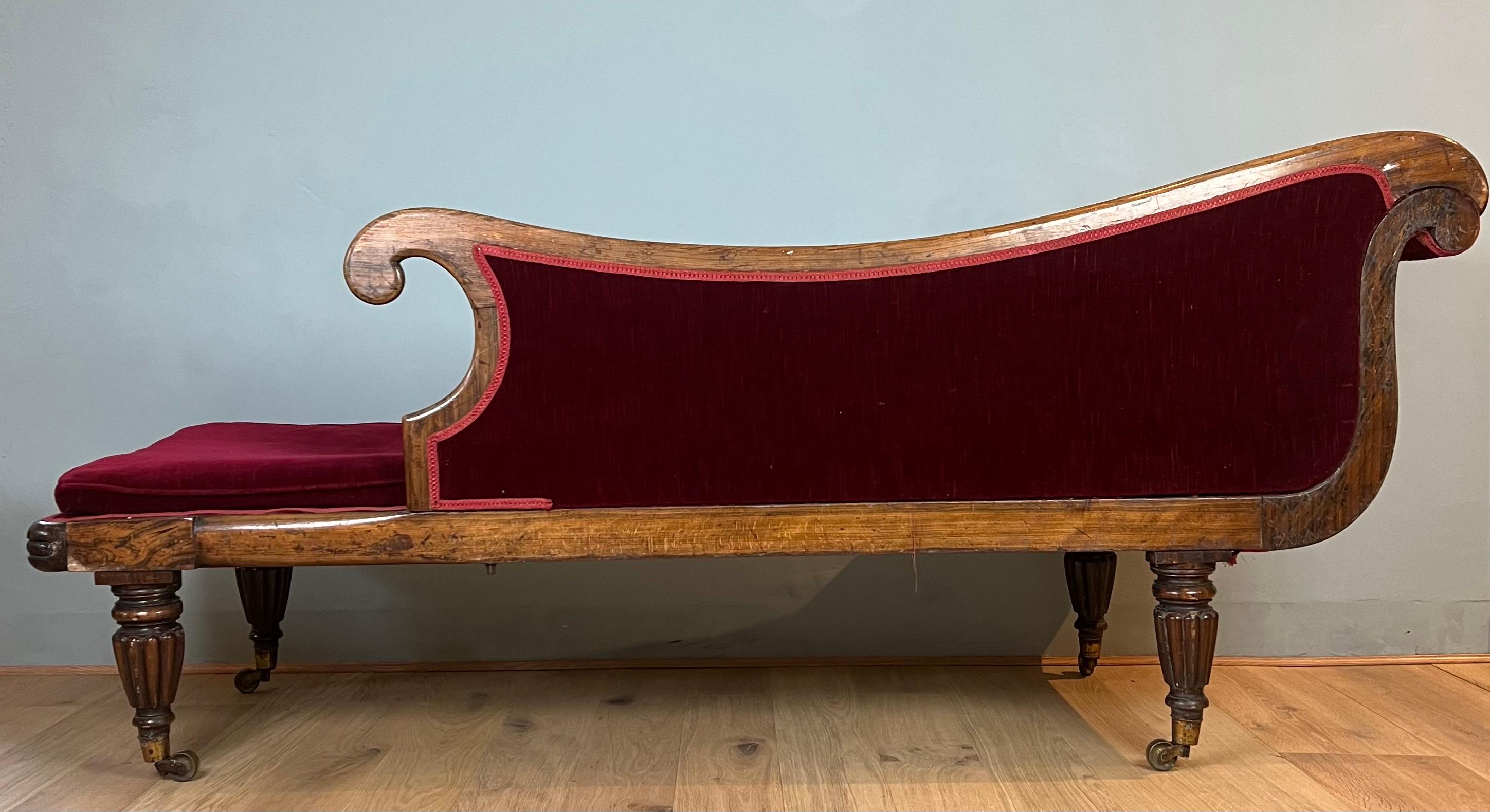 Regency Simulated Rosewood Chaise-Longue In Good Condition In Sherborne, GB