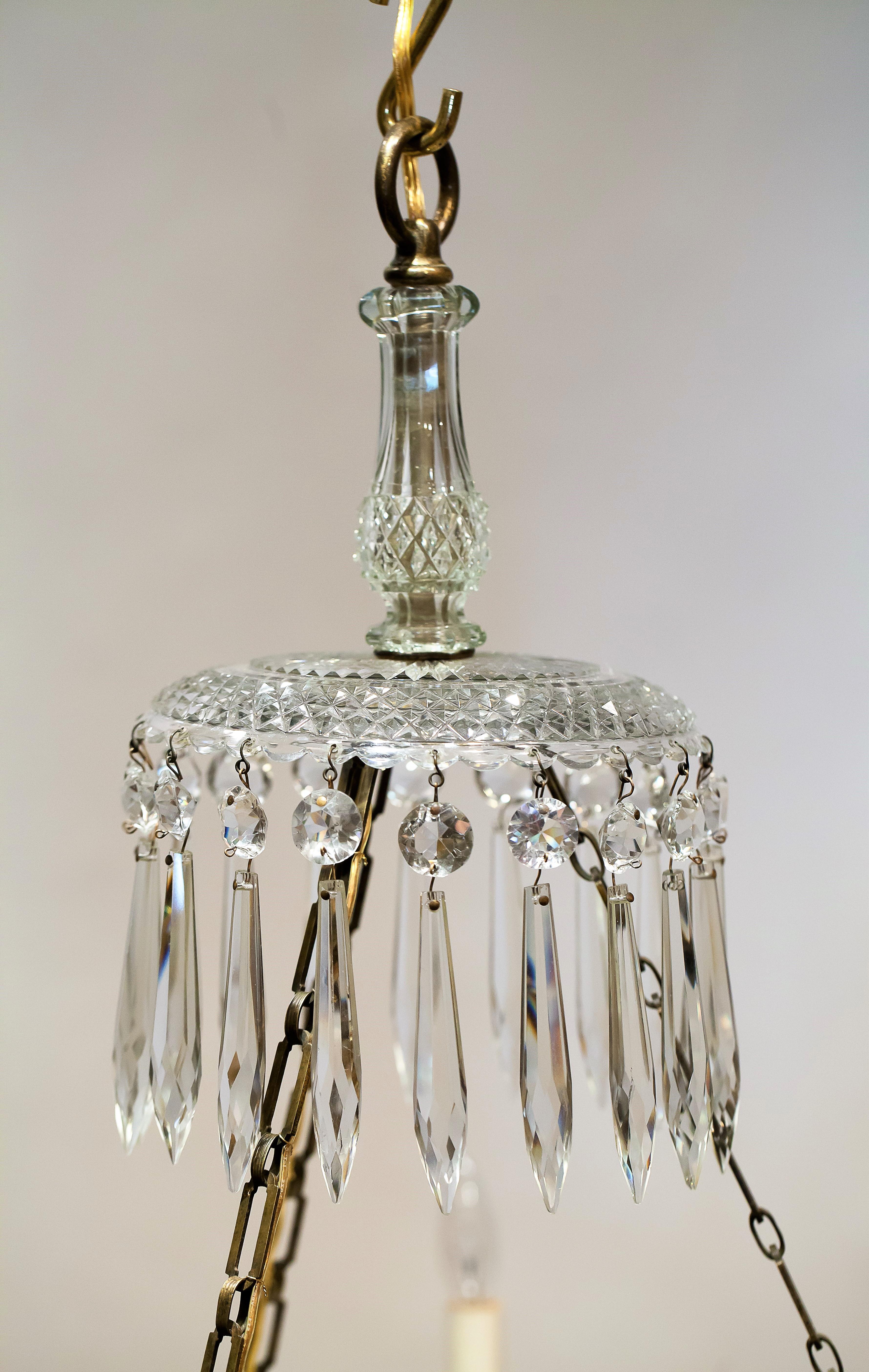 Regency Six-Light Brass and Cut-Crystal Chandelier, Circa:1810, London In Good Condition For Sale In Alexandria, VA