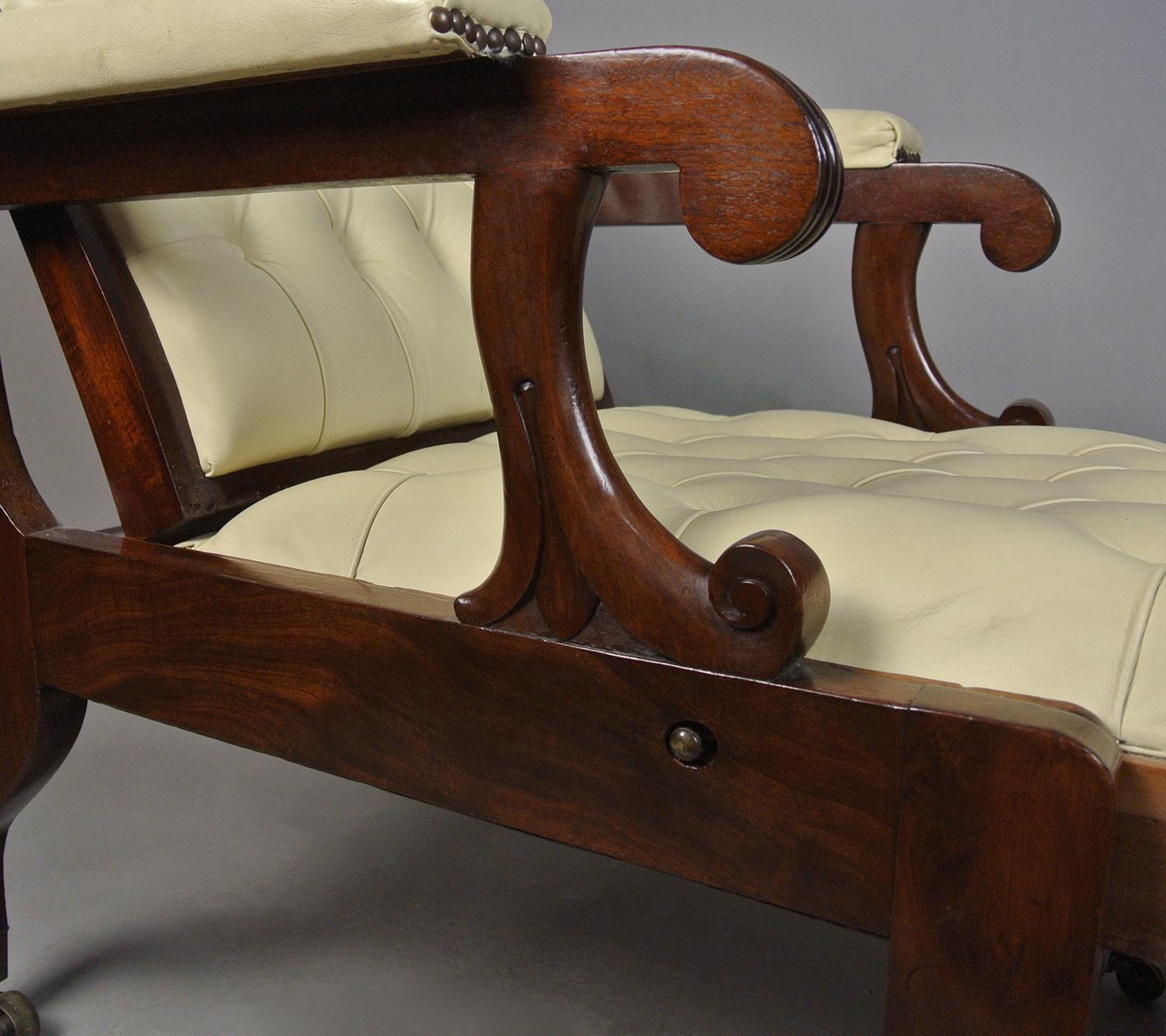 Regency Solid Mahogany ‘Daws Patent’ Reclining Chair c. 1830 In Good Condition For Sale In Heathfield, GB