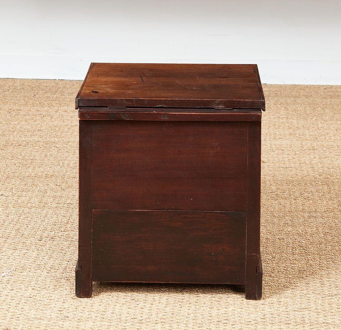 Boîte à tabouret Regency en vente 8