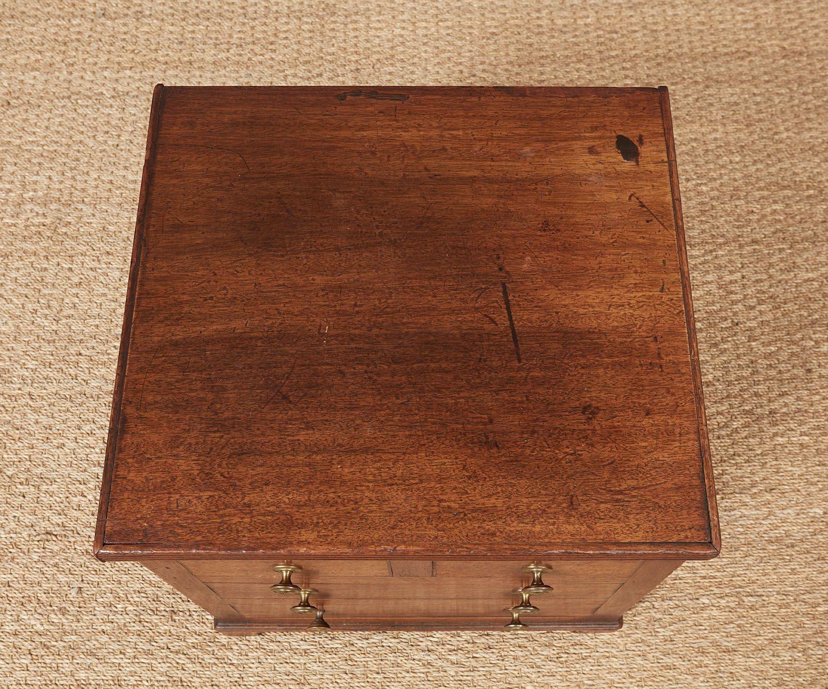 Anglais Boîte à tabouret Regency en vente
