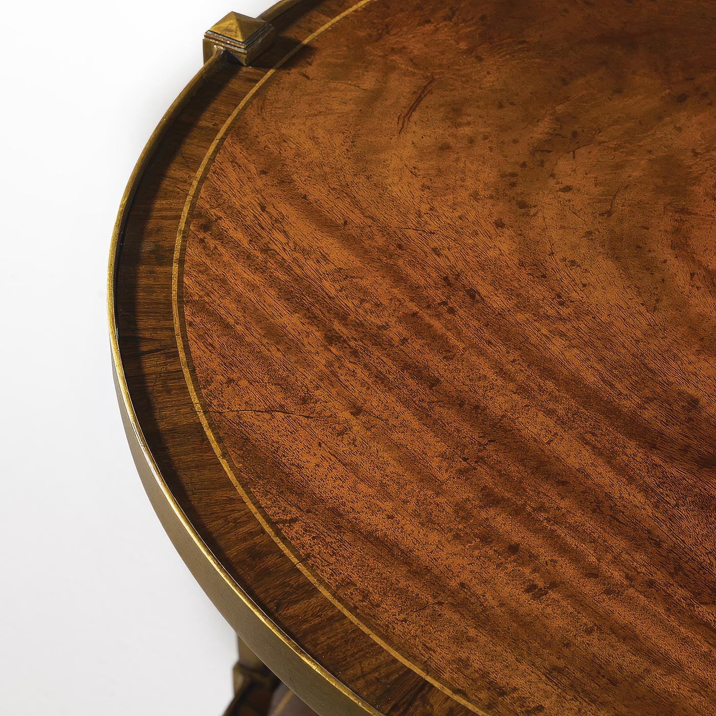Regency Table d'extrémité en laiton ancien de style Régence en vente