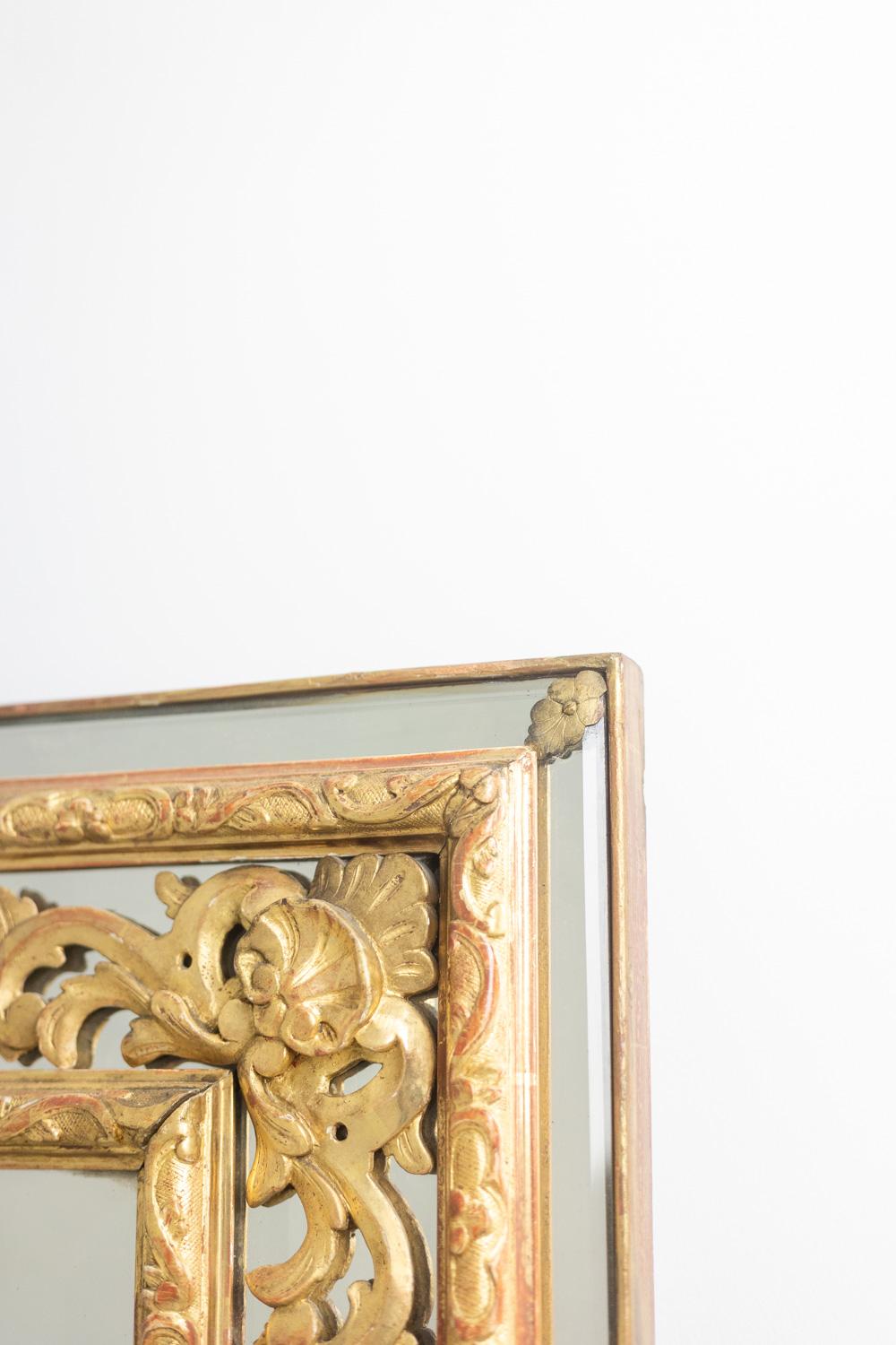 Gold Leaf Regency style beaded mirror. 1950s. LS5367708U