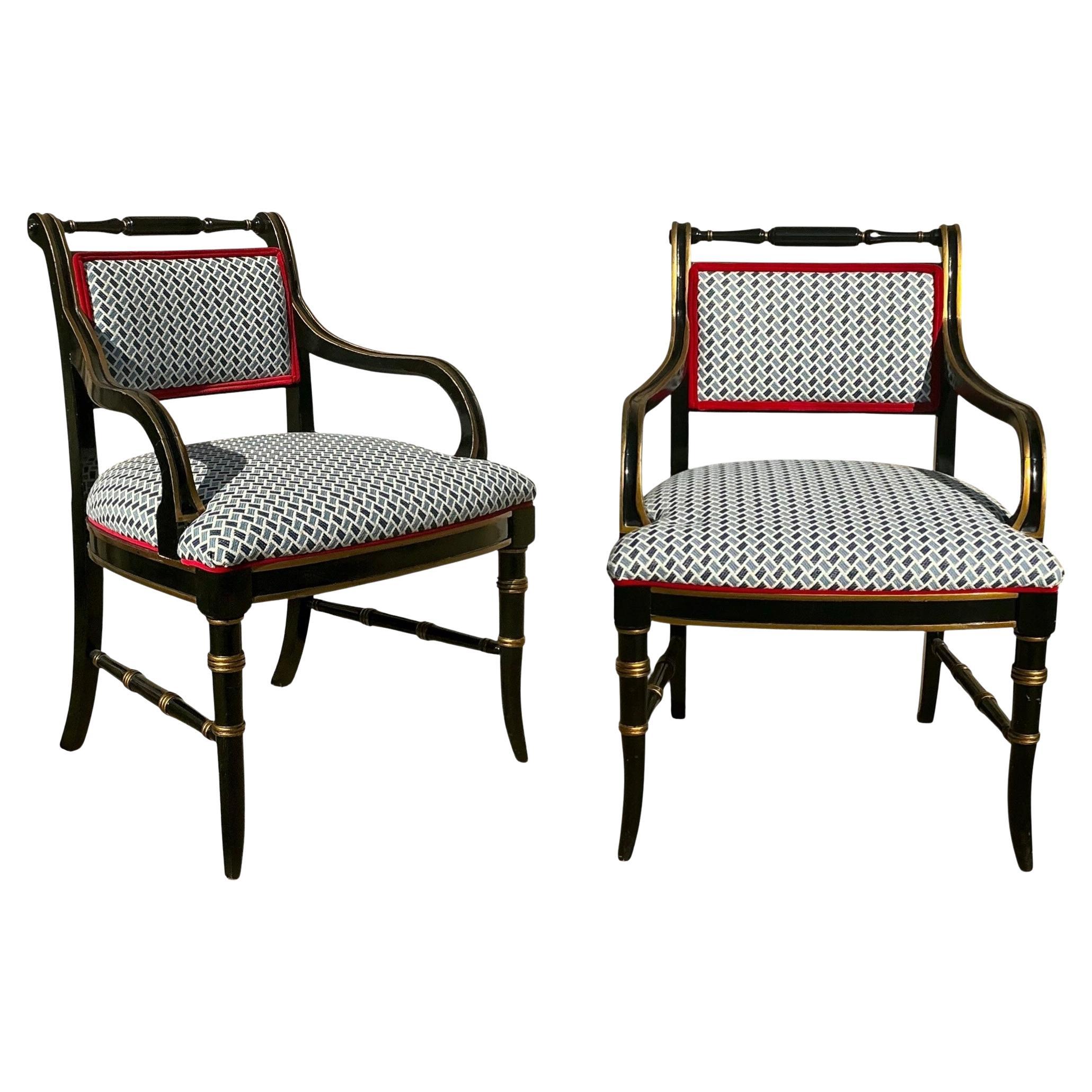 Regency Style Schwarzer Lack & Vergoldete Bergere Stühle Att. To Baker Möbel - Paar (amerikanisch) im Angebot
