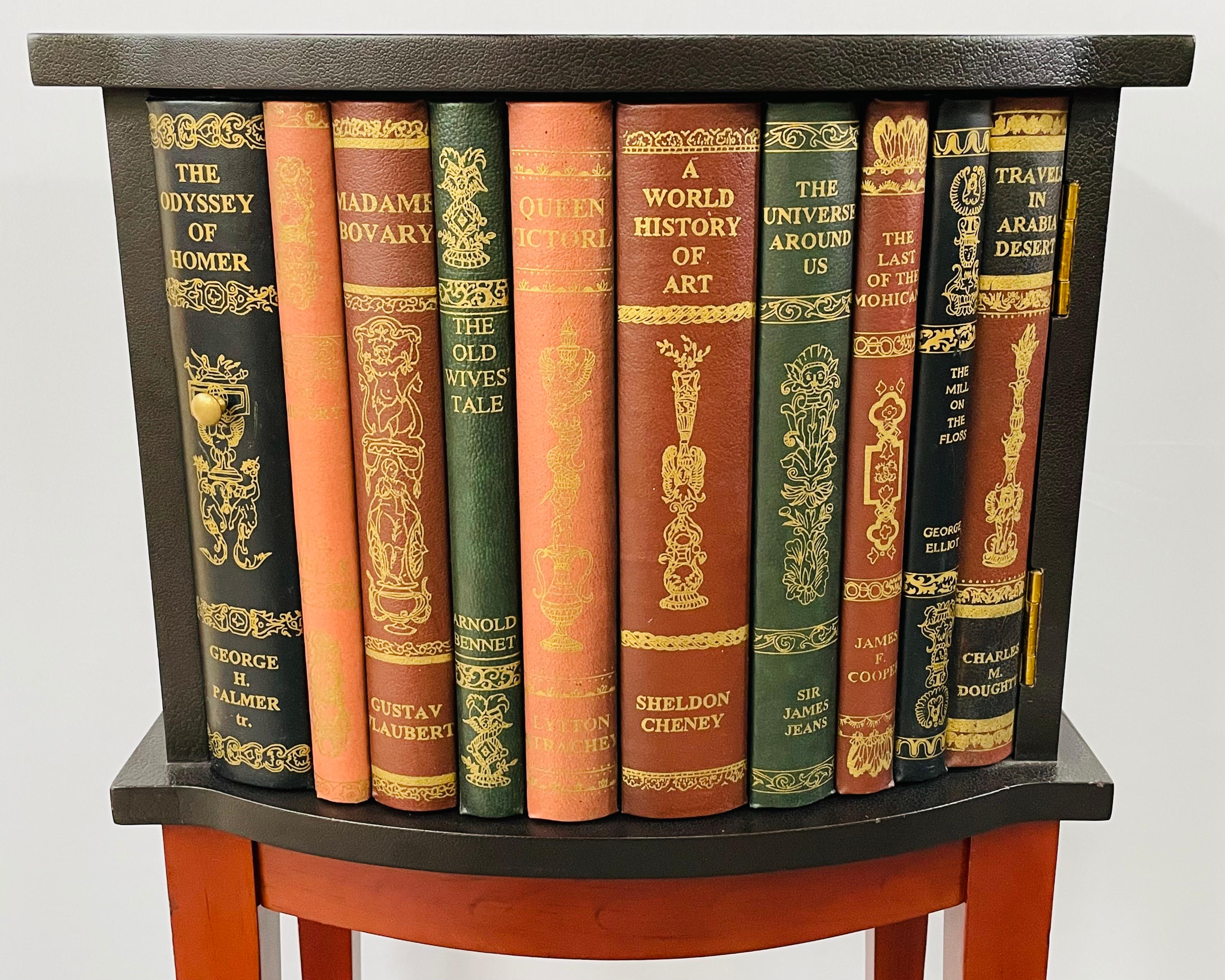 Regency Style Book Design Nightstand or End Table with Leather Top In Good Condition In Plainview, NY
