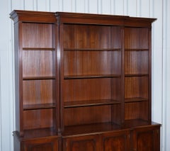 REGENCY STYLE BREAKFRONT OPEN BOOKCASE DISPLAY CABiNET SHELVES & CUPBOARDS