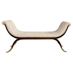 Braun lackierte und paketvergoldete Bank im Regency-Stil mit gespreizten Stützen