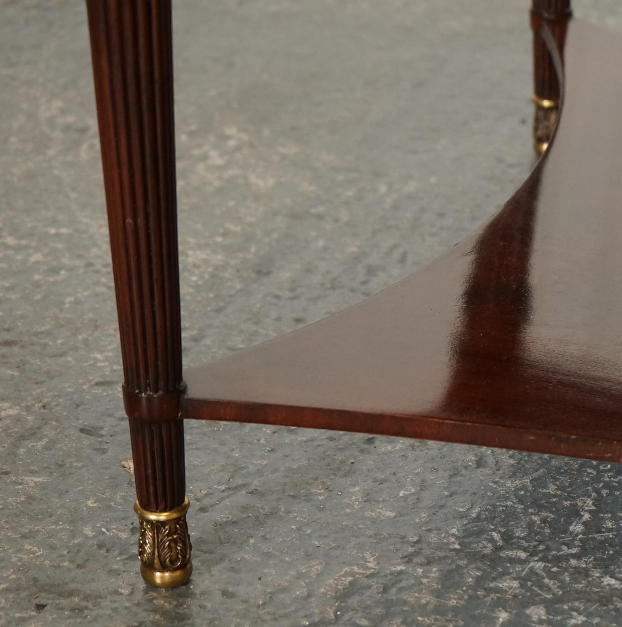 TABLE COFFEE BURR WALNUT DE STYLE REGENCY AVEC FOUR DRAWERS BRASS FEET en vente 5