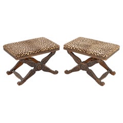 Hocker im Regency-Stil aus geschnitztem Holz mit Leopardenmuster, 2