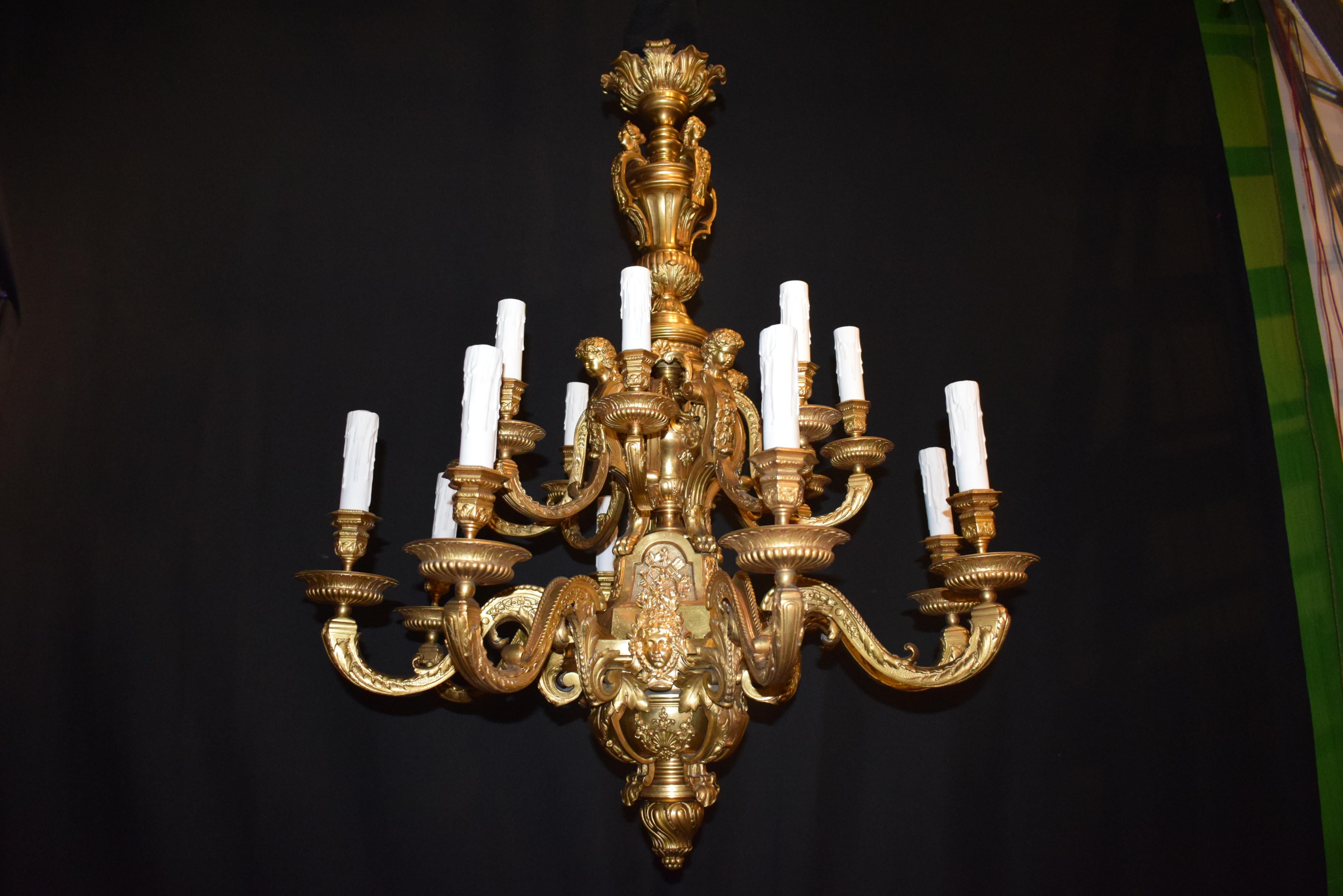 Early 20th Century Superb Regency Style Gilt Bronze Chandelier For Sale