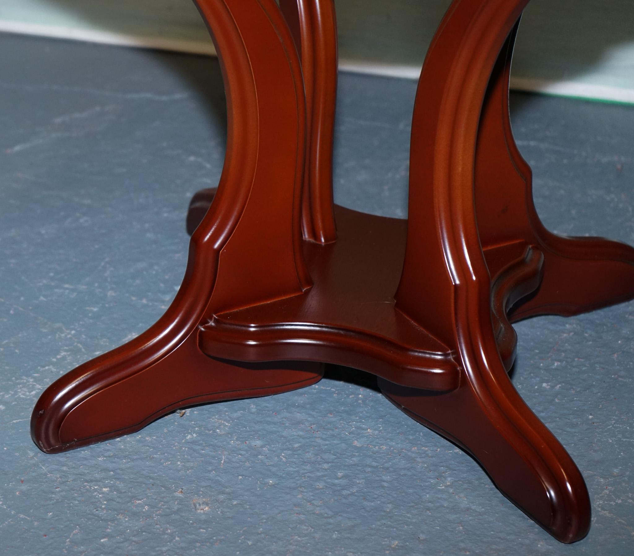 Hardwood REGENCY STYLE CLASSIC ROUND SiDE TABLE PLANT TABLE For Sale