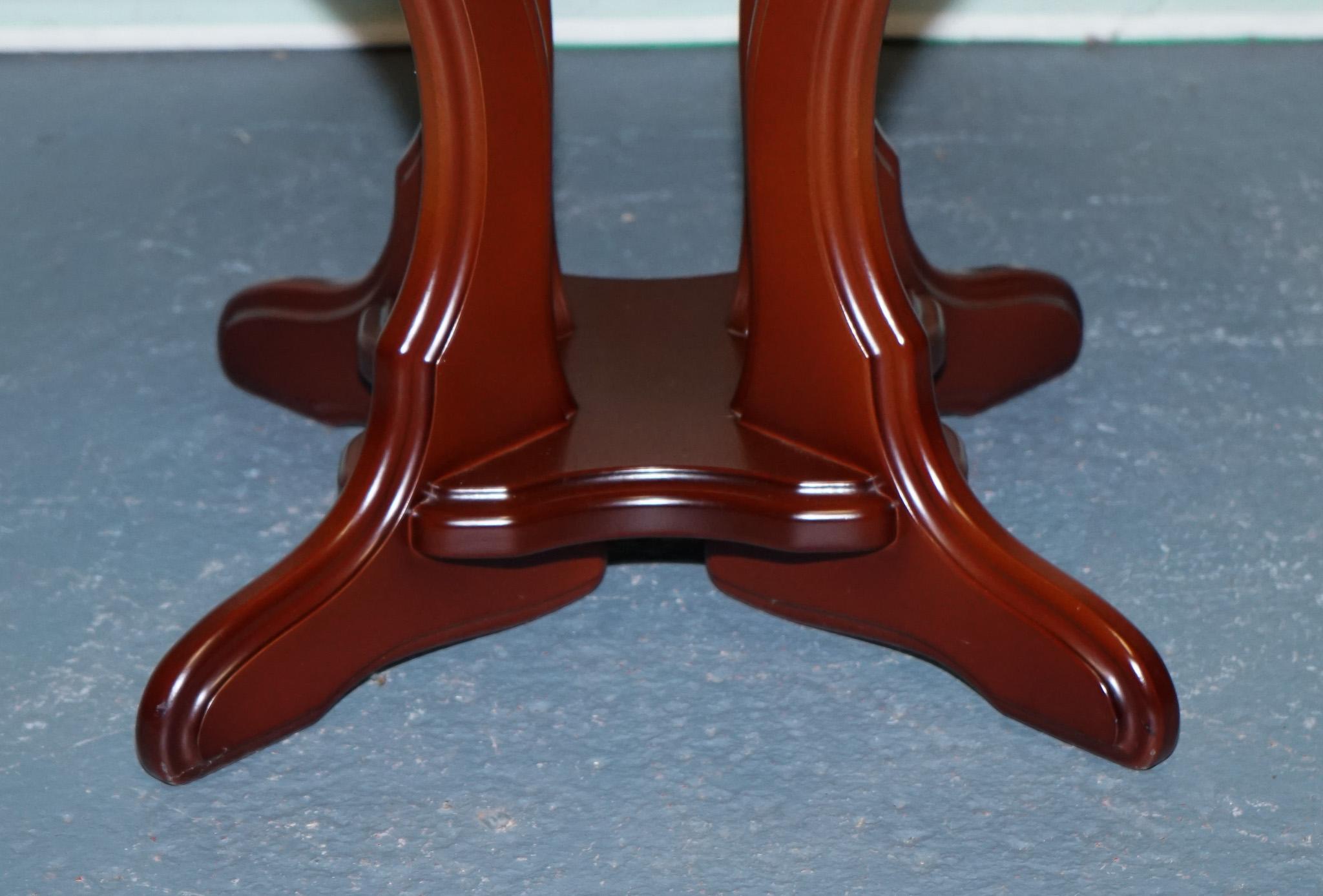 REGENCY STYLE CLASSIC ROUND SiDE TABLE PLANT TABLE For Sale 1