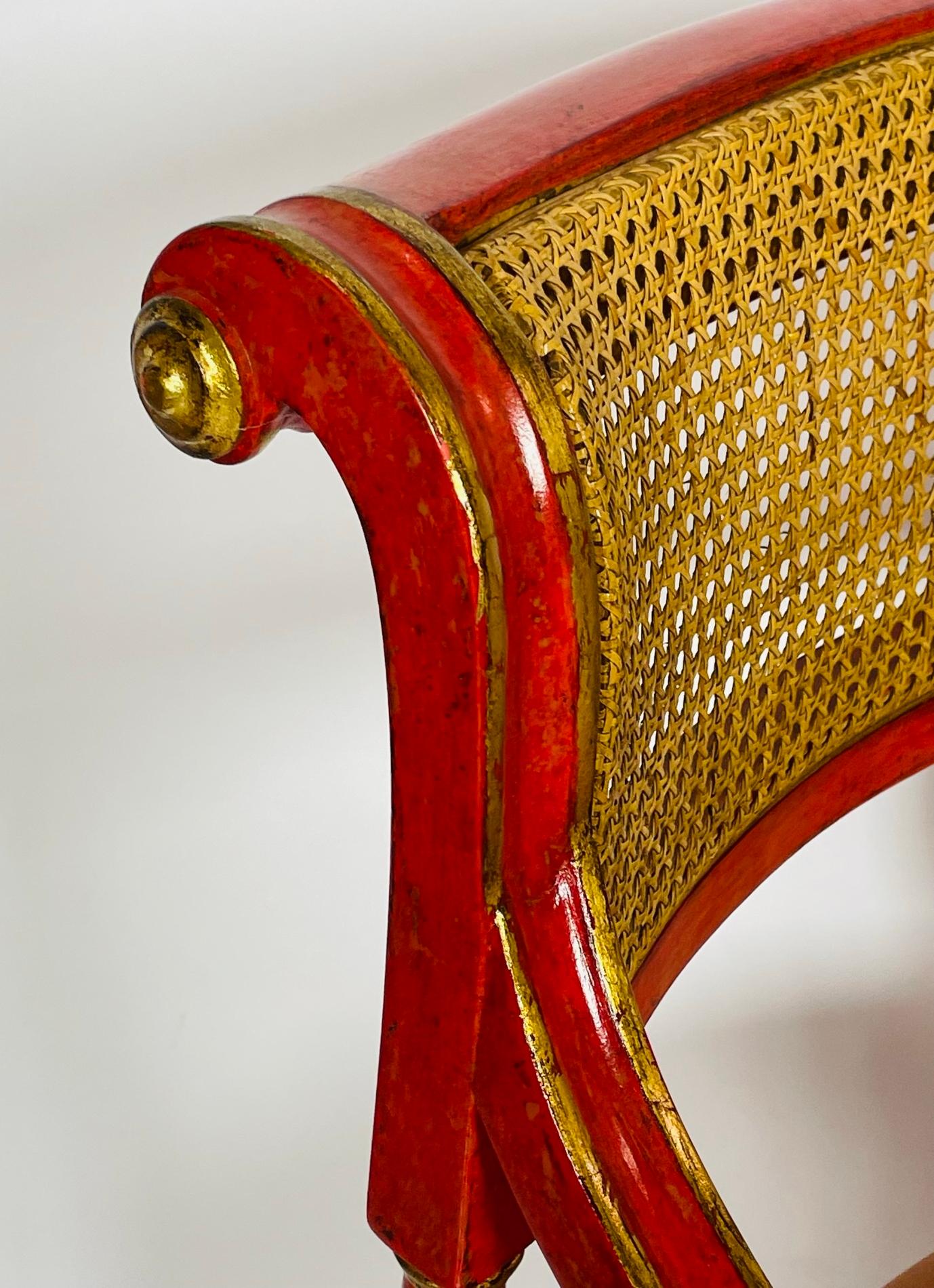 Tabourets de comptoir de style Régence avec assise en cuir et doré en vente 4