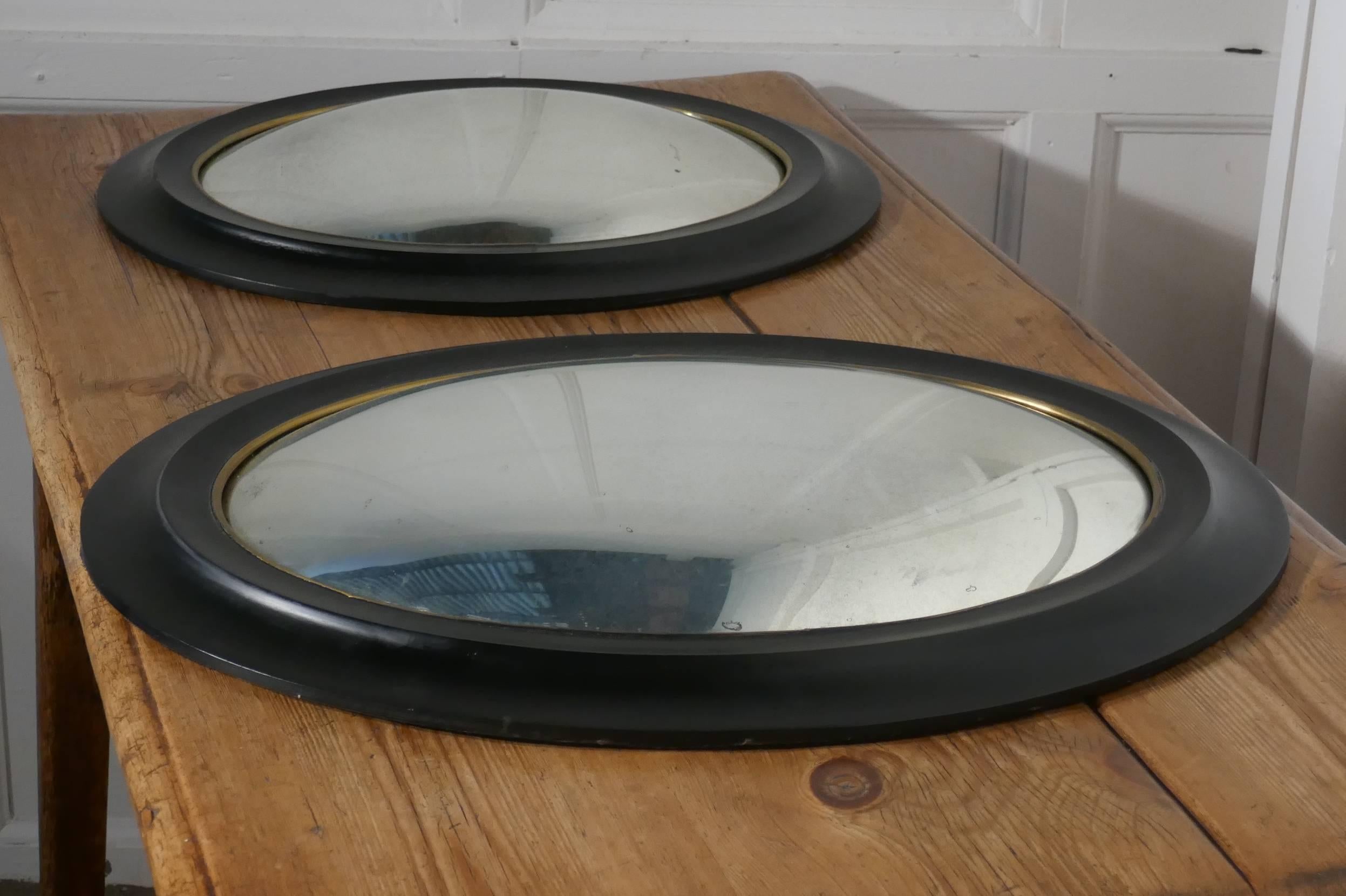 Regency Style Ebonised Convex Oval Wall Mirror In Good Condition In Chillerton, Isle of Wight