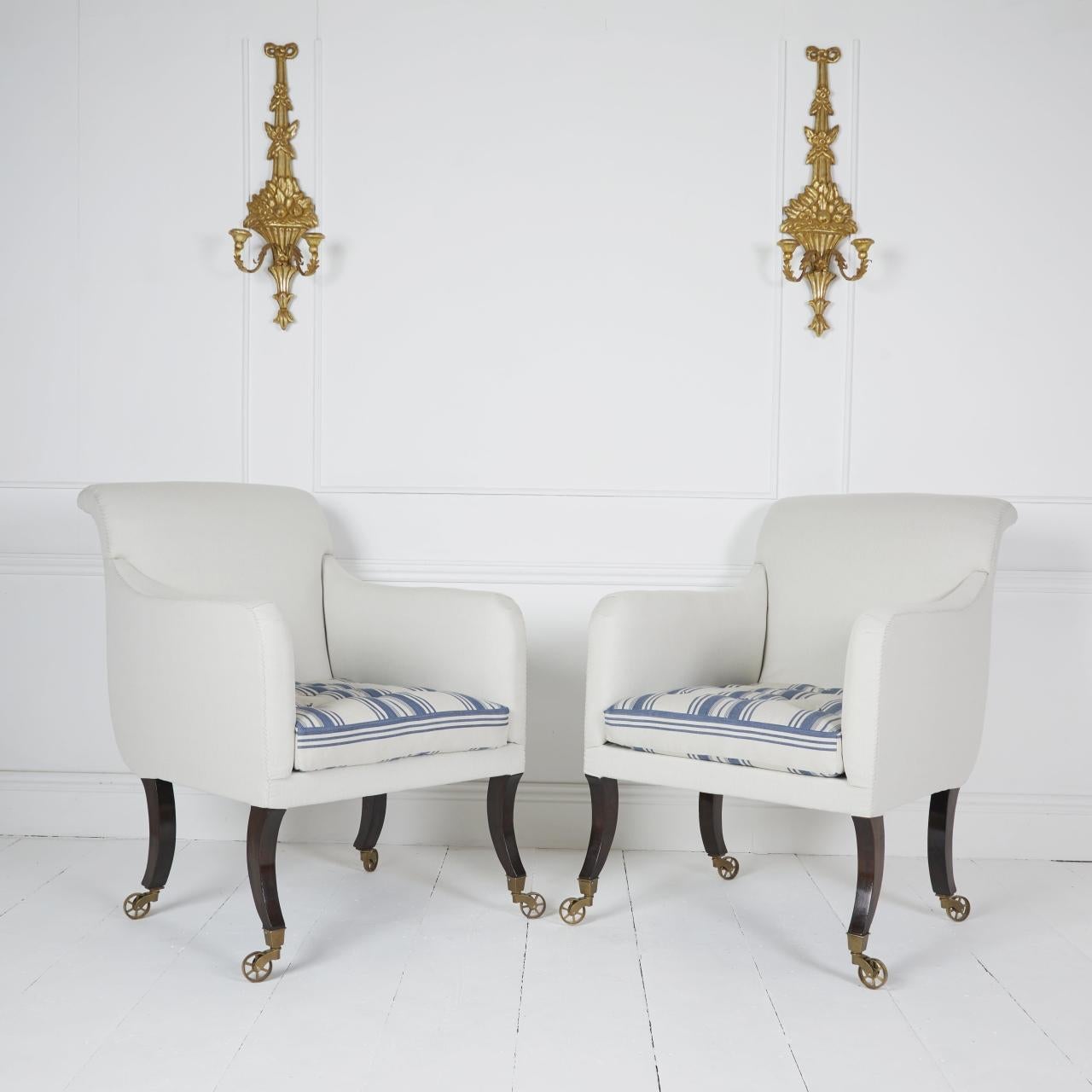 Anglais Fauteuils de bibliothèque anglais de style Regency en vente