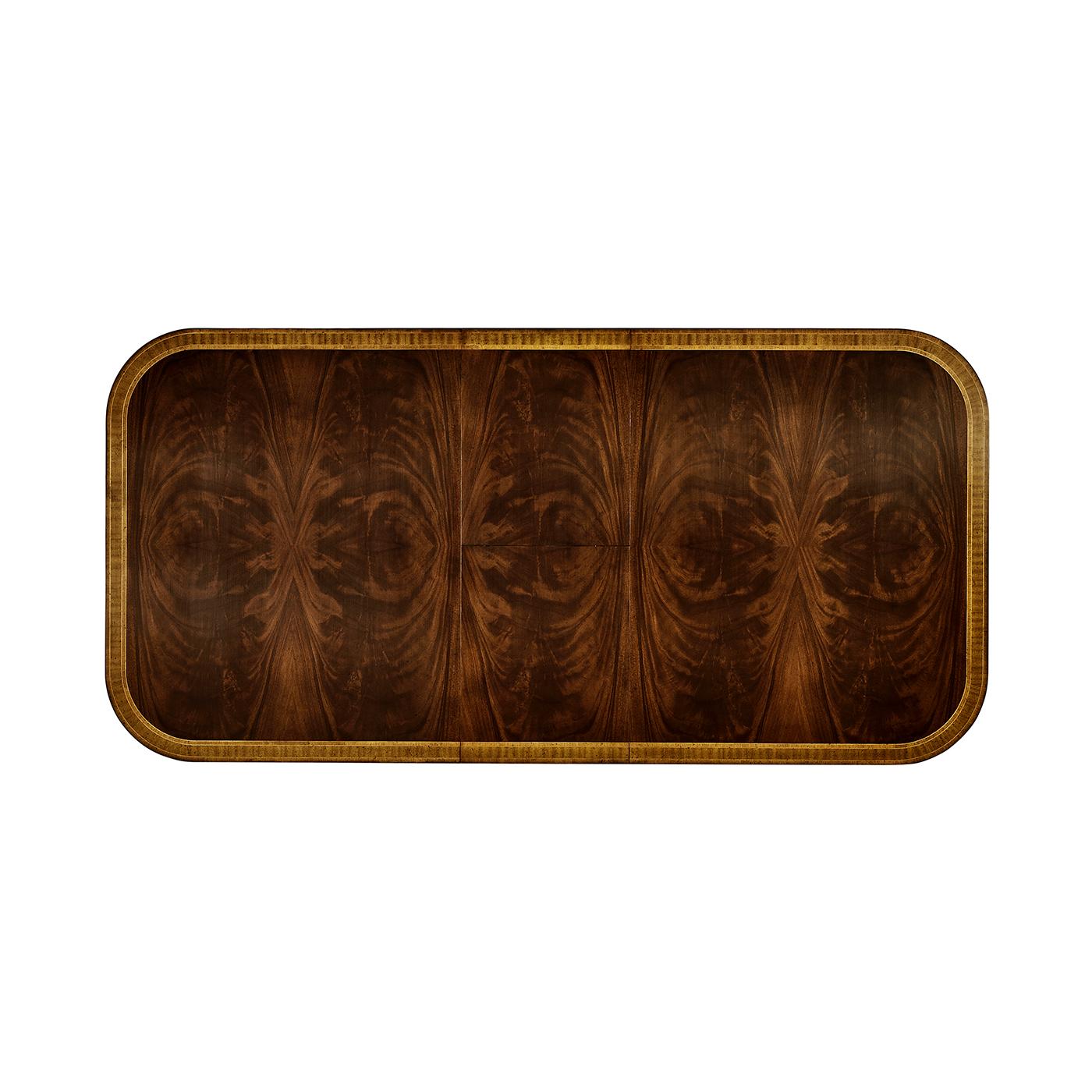 XXIe siècle et contemporain Table de salle à manger à rallonge de style Regency en vente