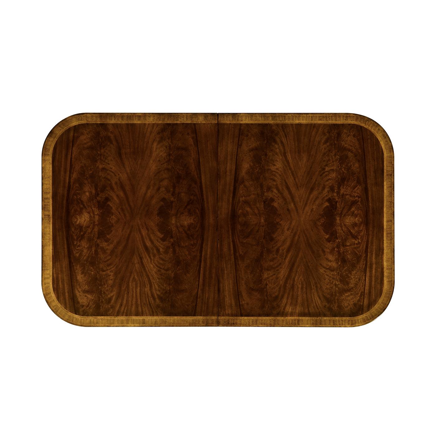 Bois Table de salle à manger à rallonge de style Regency en vente