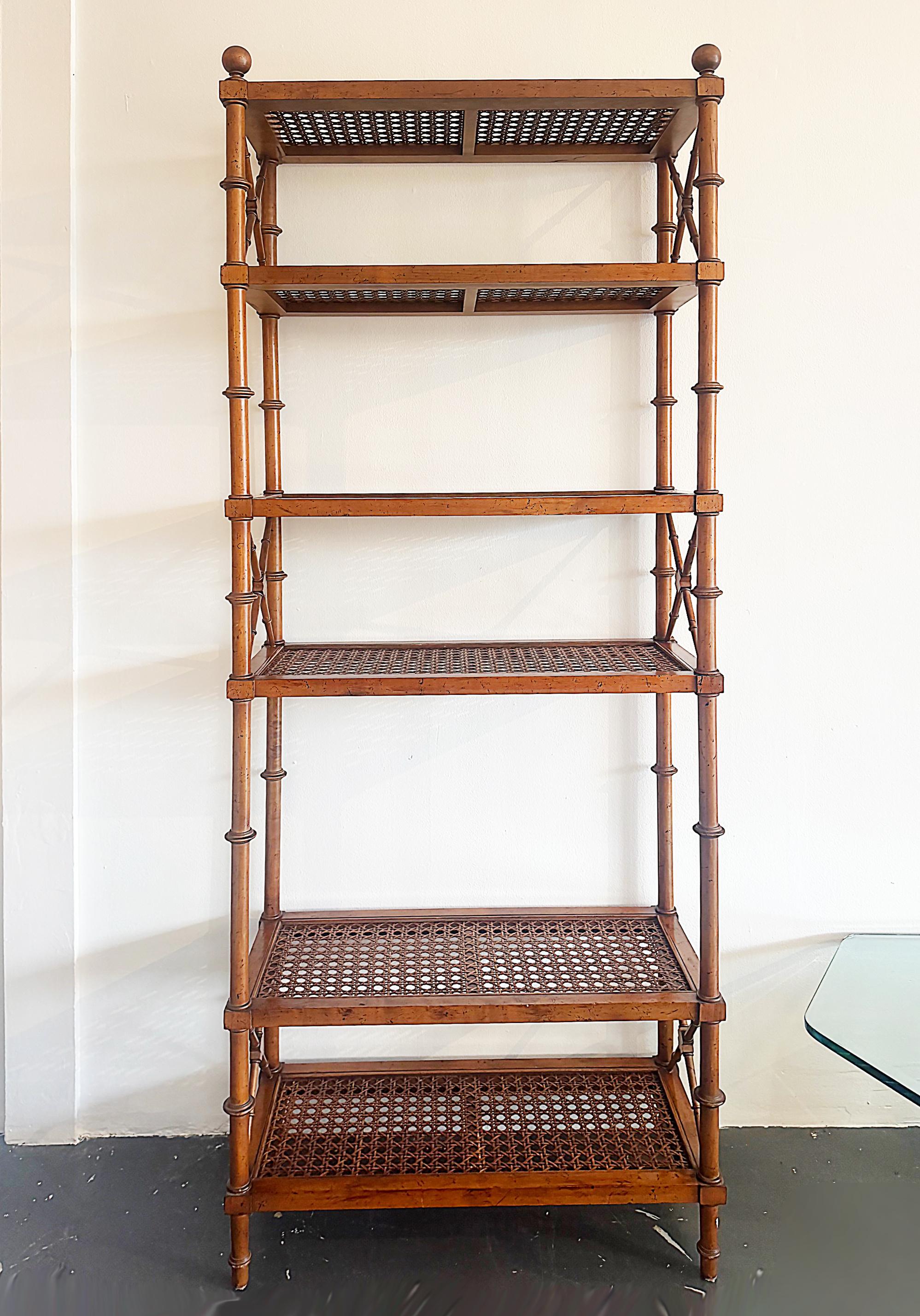 Regency Style Faux Bamboo, Cane Étagère Display Shelves siglo XX en venta