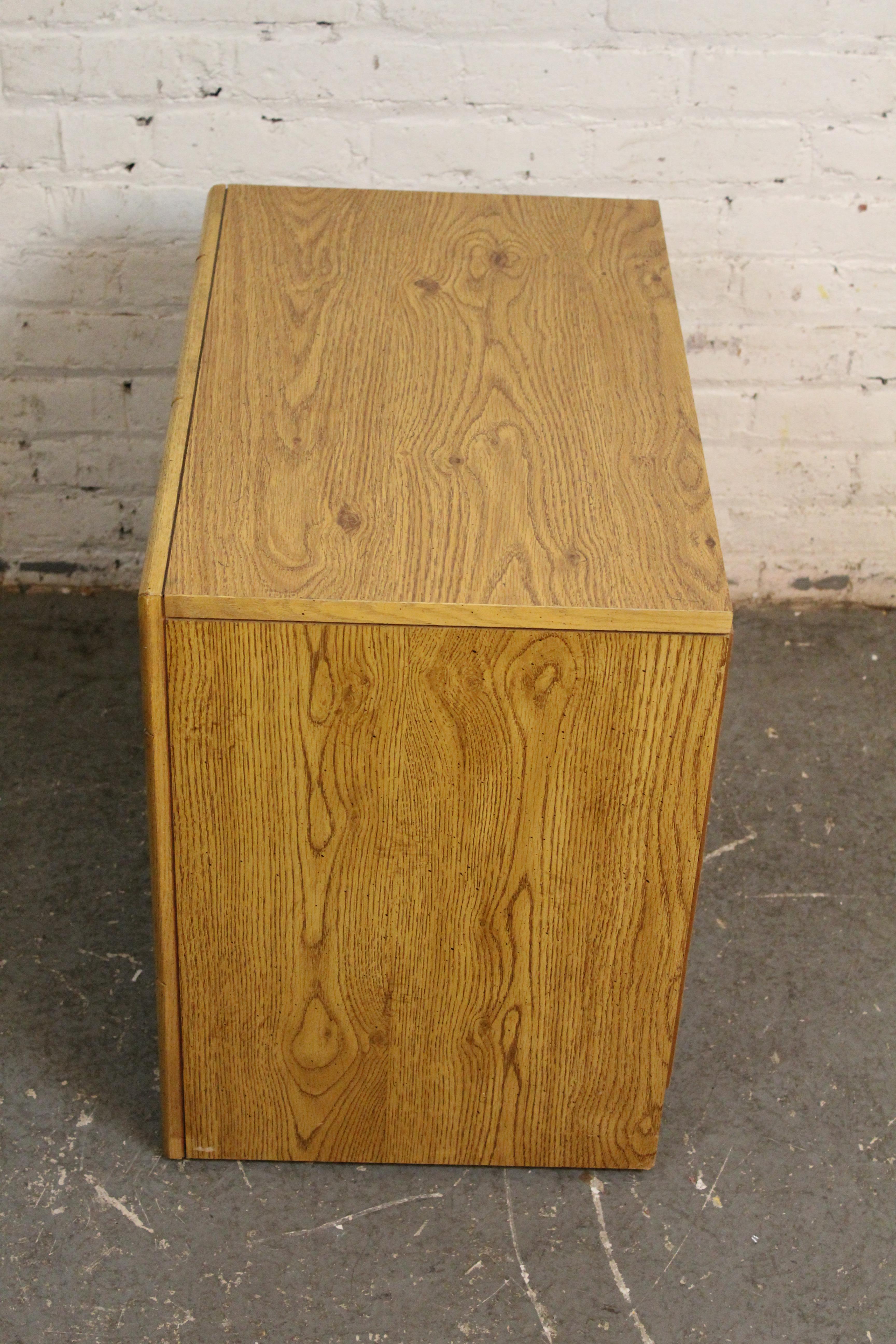 Regency Style Faux Bamboo End Table by Lea Furniture For Sale 4