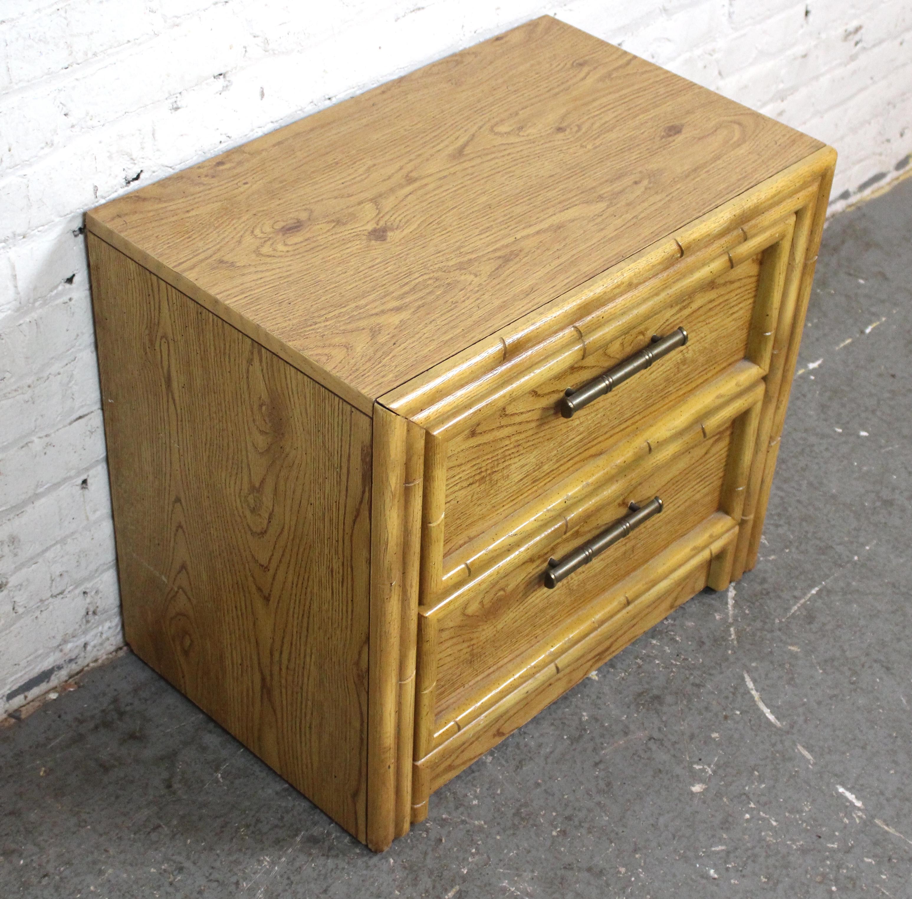 Regency Style Faux Bamboo End Table by Lea Furniture In Good Condition For Sale In Brooklyn, NY