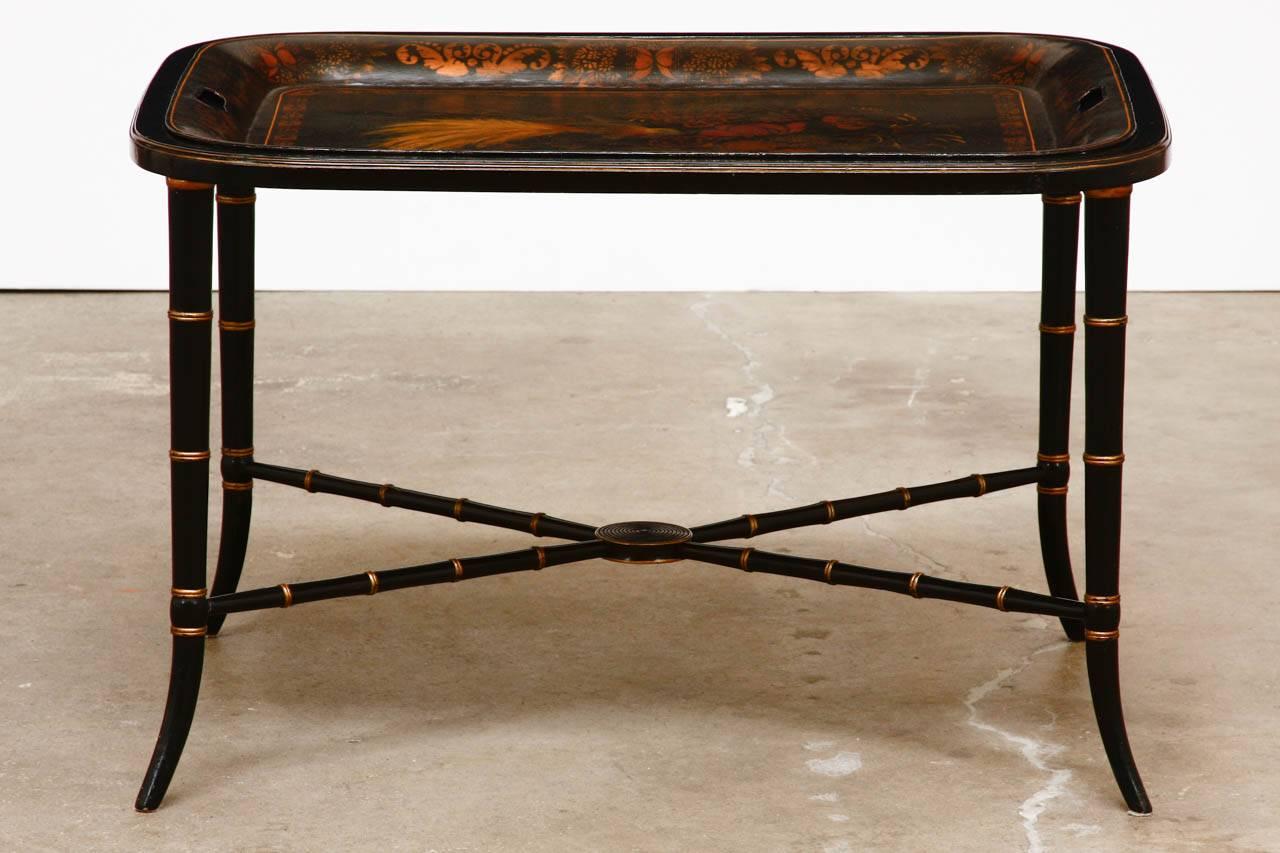 Fait main Table à plateau en faux bambou peint de style Régence en vente