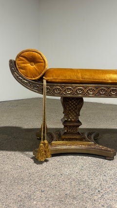 Panca intagliata in legno d'orato in stile Regency