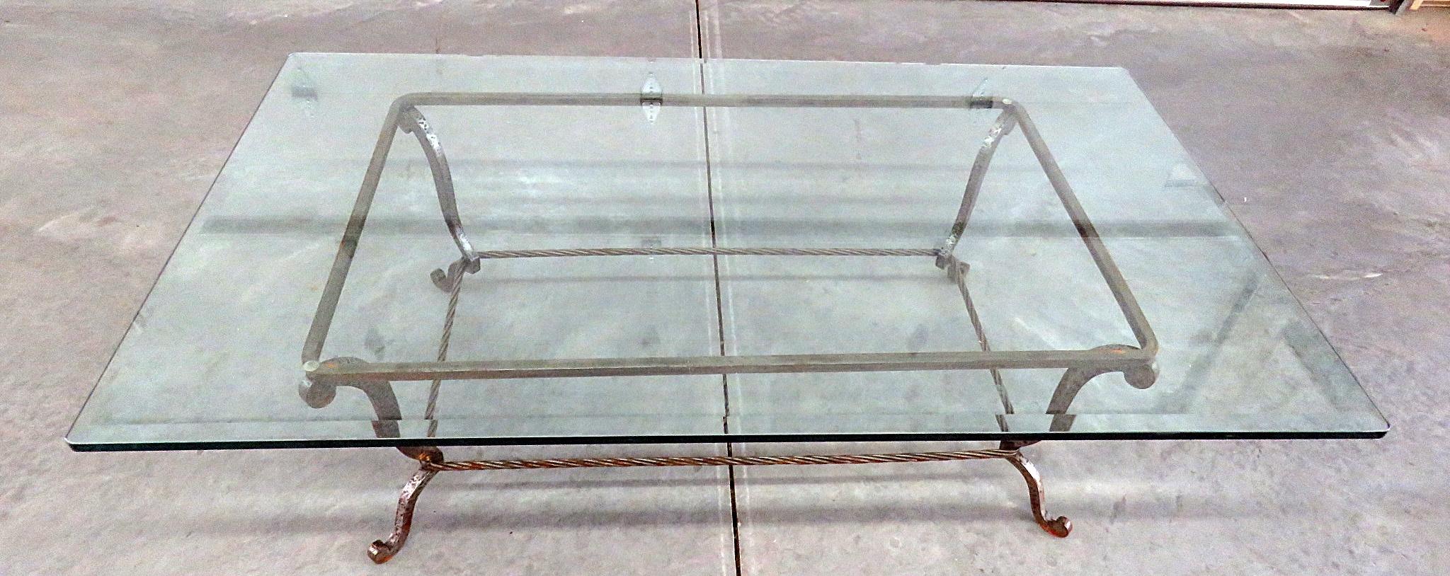 Regency Style Glass Top Coffee Table In Good Condition In Swedesboro, NJ