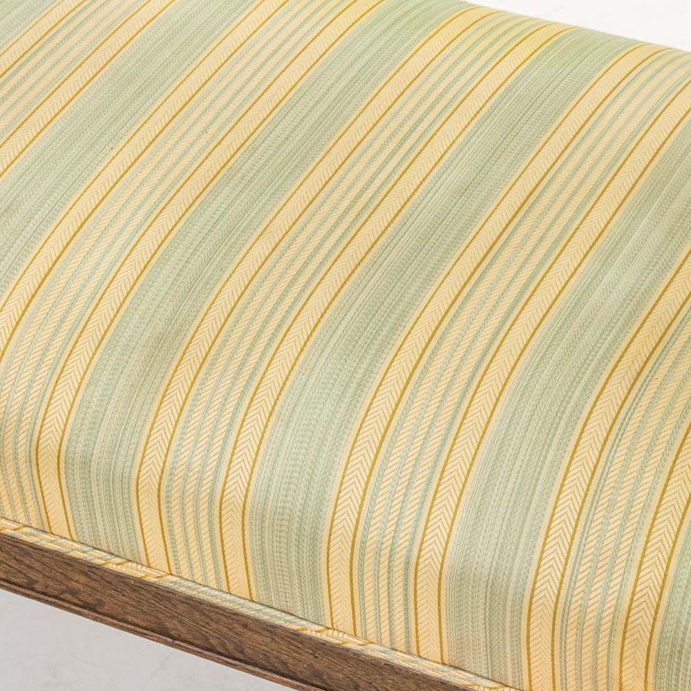 20th Century Regency Style Grain Painted Window Seat For Sale