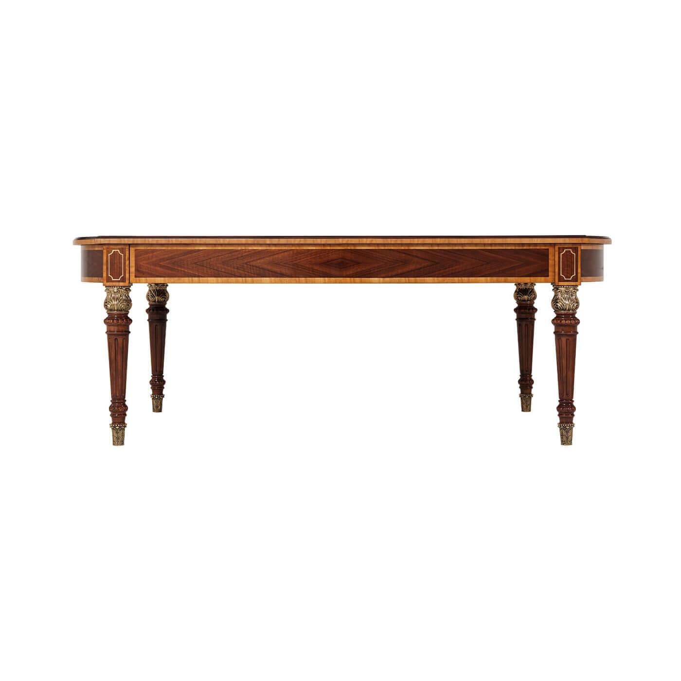 Regency Table basse marquetée de style Régence en vente